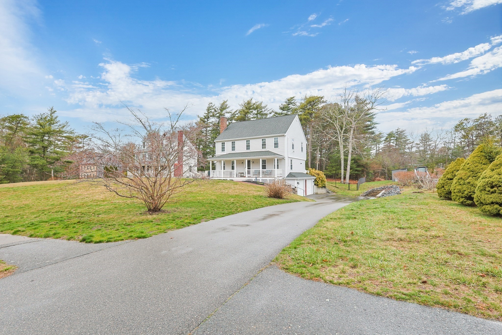 77 Shallow Pond Ln, Plymouth, MA 02360