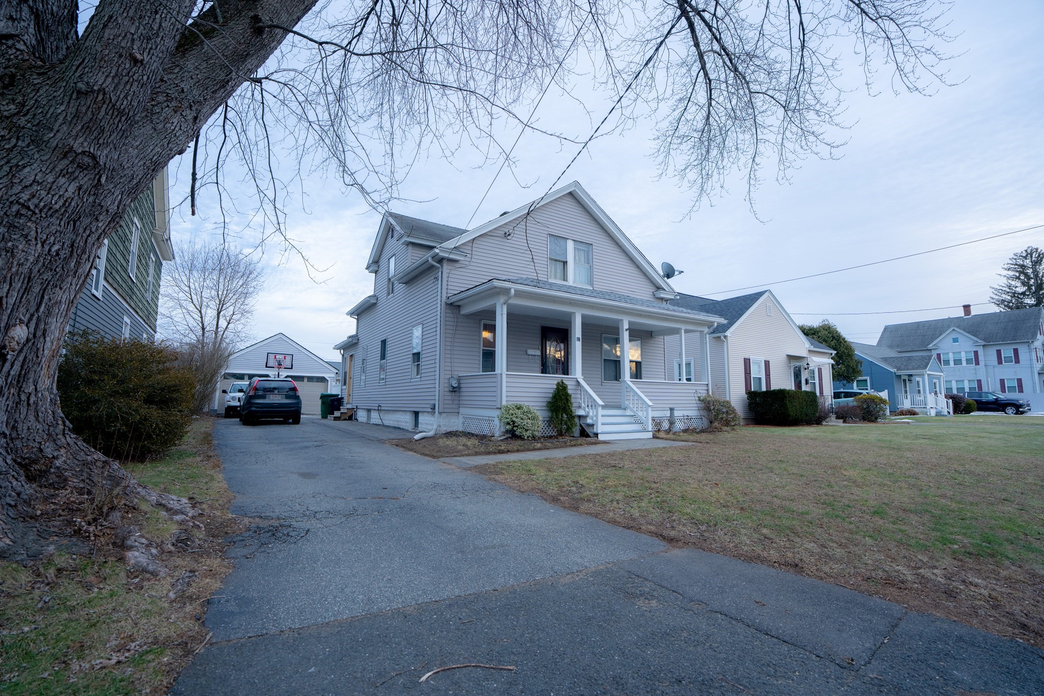 23 Wildermere St., Chicopee, MA 01020