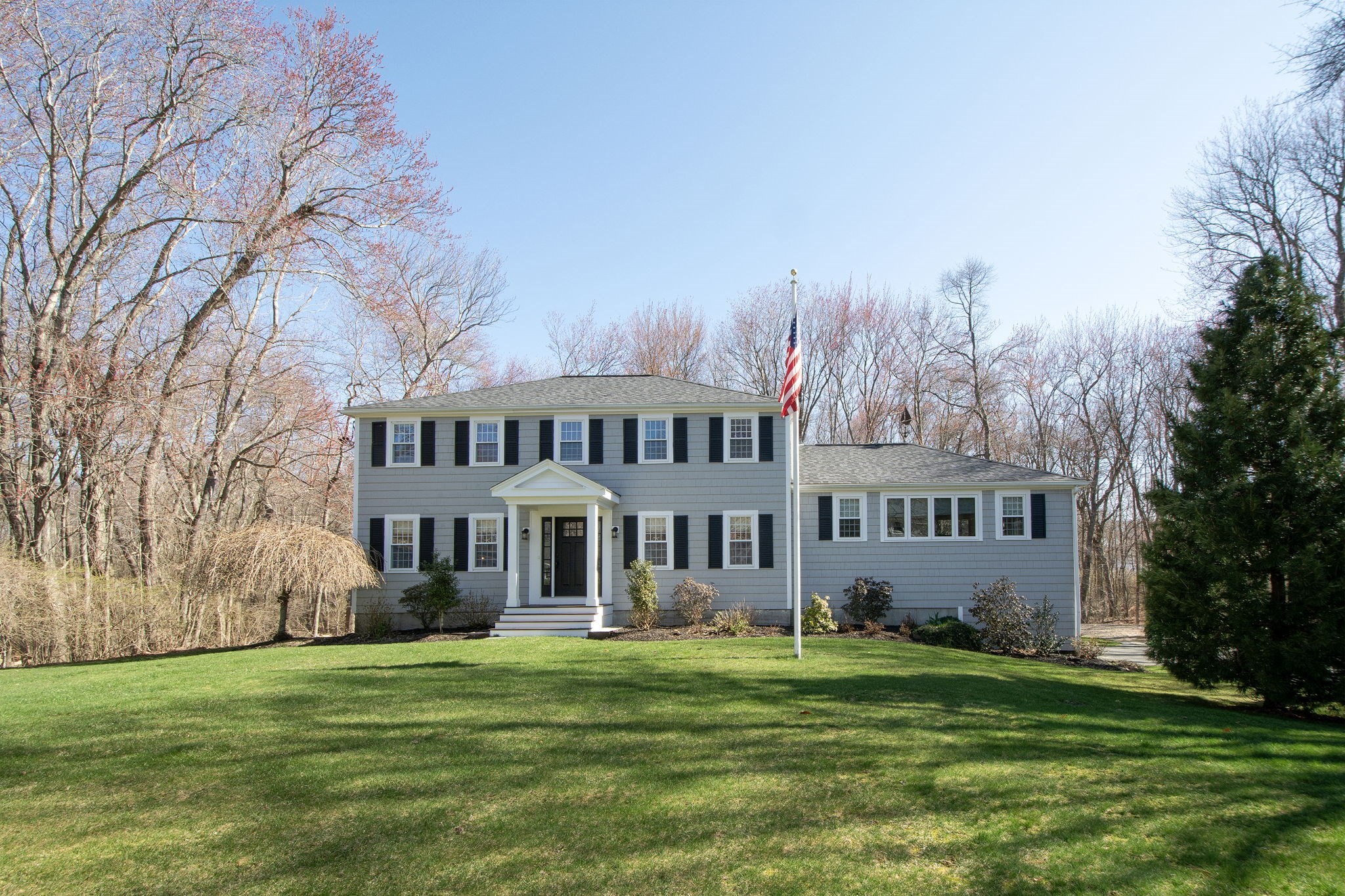 18 Longmeadow Rd, Scituate, MA 02066