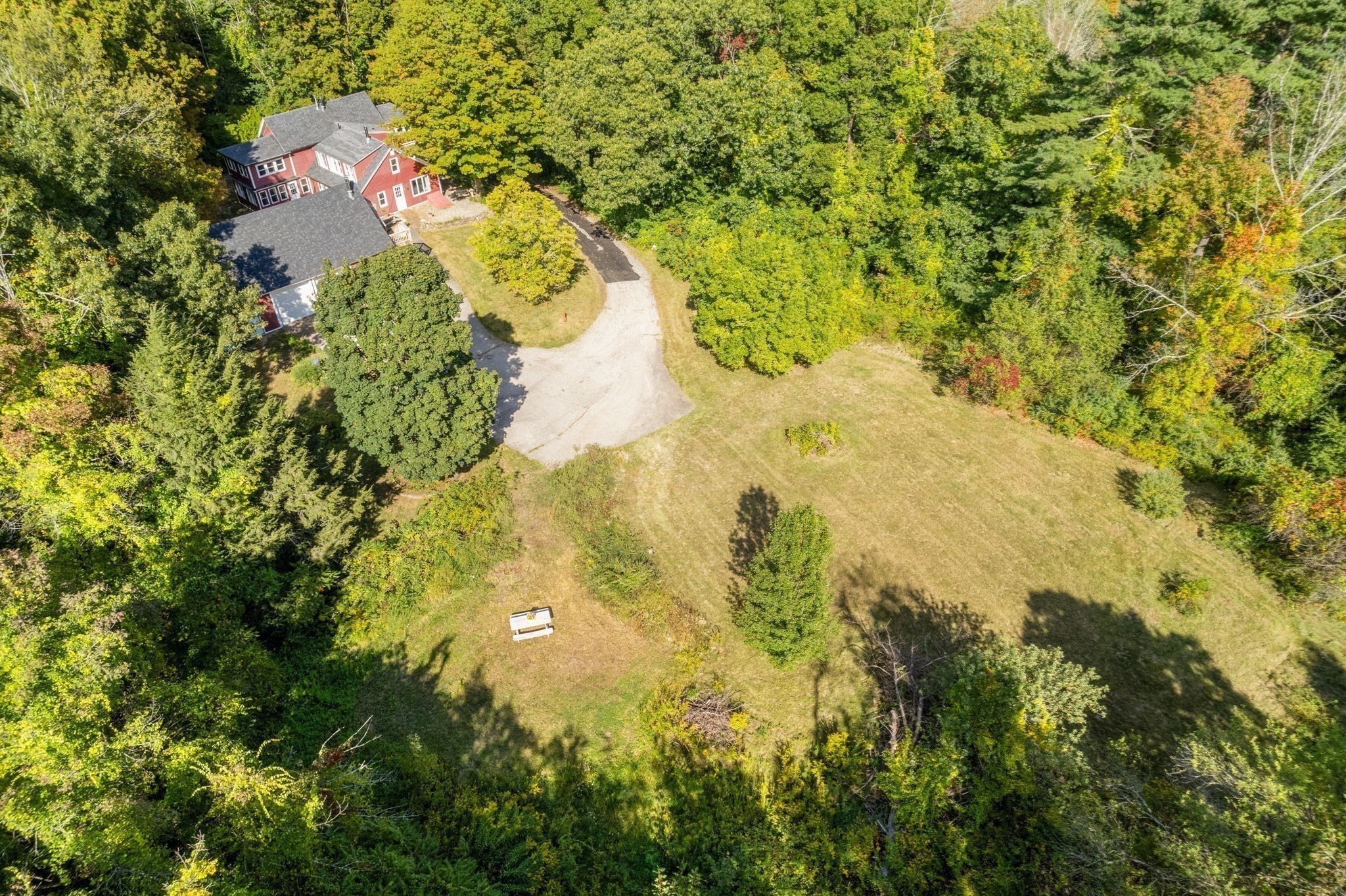 16 Summit Ave, Sturbridge, MA 01518