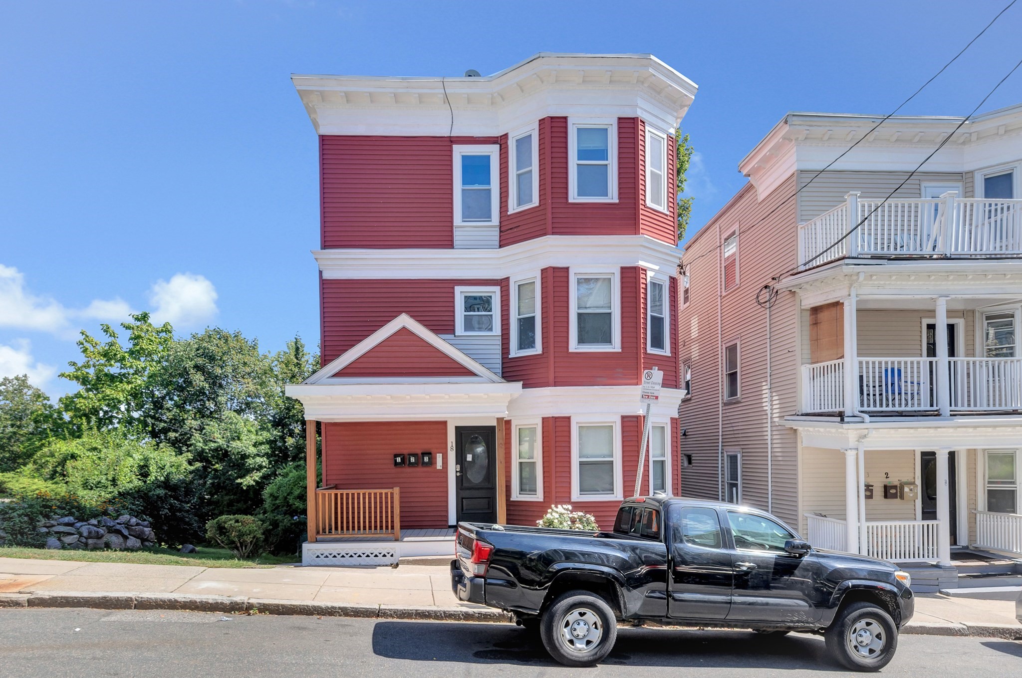 18 Peverell St, Dorchester, Boston, MA 02125