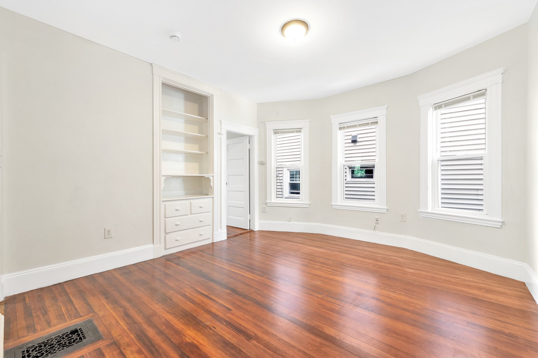 18 Peverell St, Dorchester, Boston, MA 02125 - Image 7