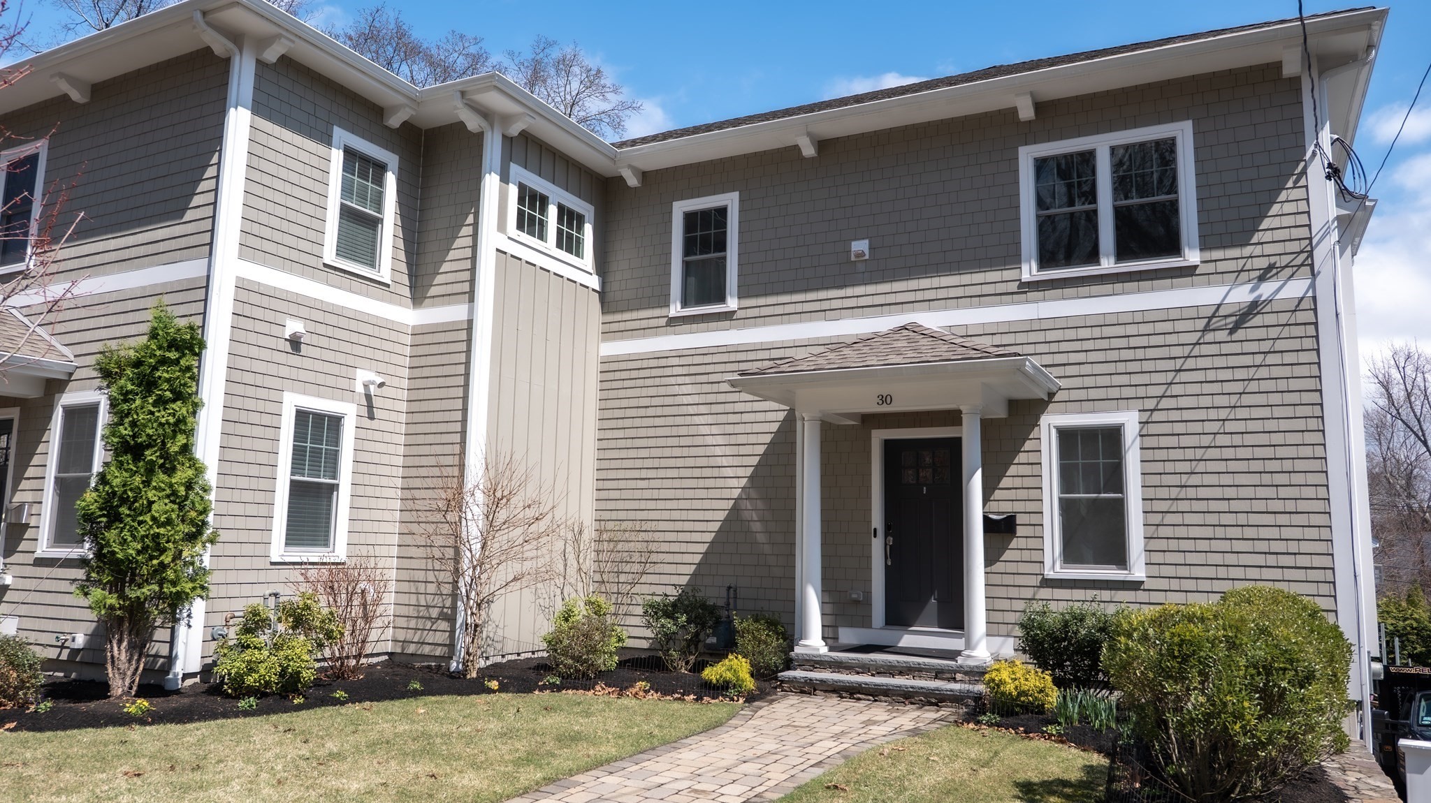 30 Circuit Ave Unit 30, Newton, MA 02461