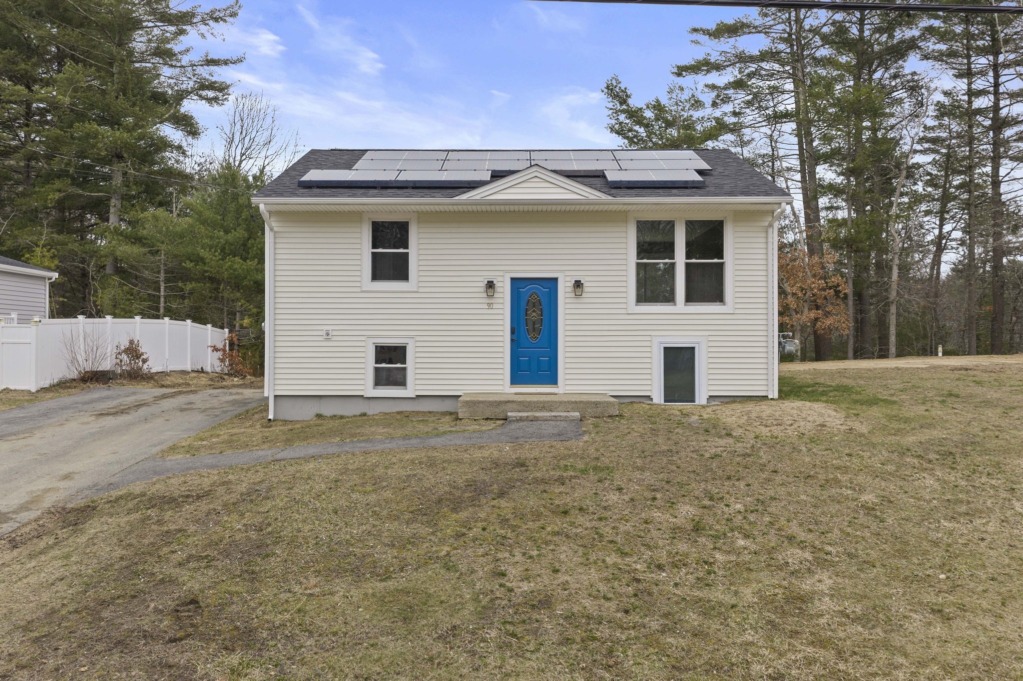 90 Esta Rd, Plymouth, MA 02360