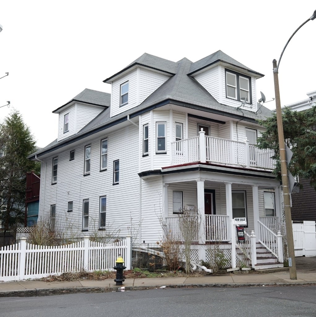 19 Clementine Park, Dorchester, Boston, MA 02124 - Image 2