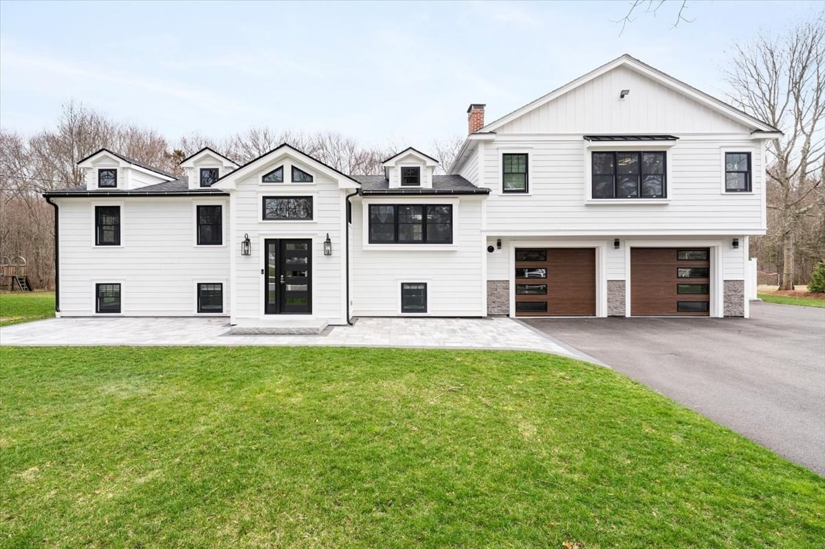 143 Samoset Dr, Hanover, MA 02339