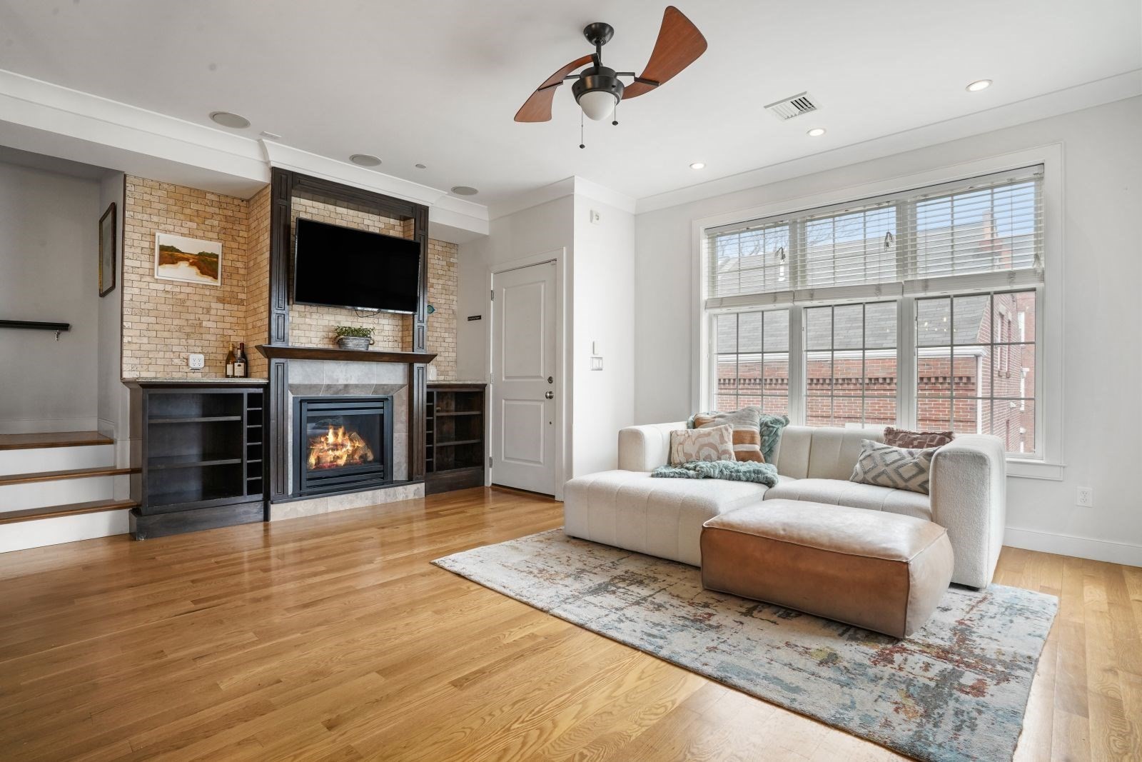 235 Gold St Unit 3, South Boston, Boston, MA 02127