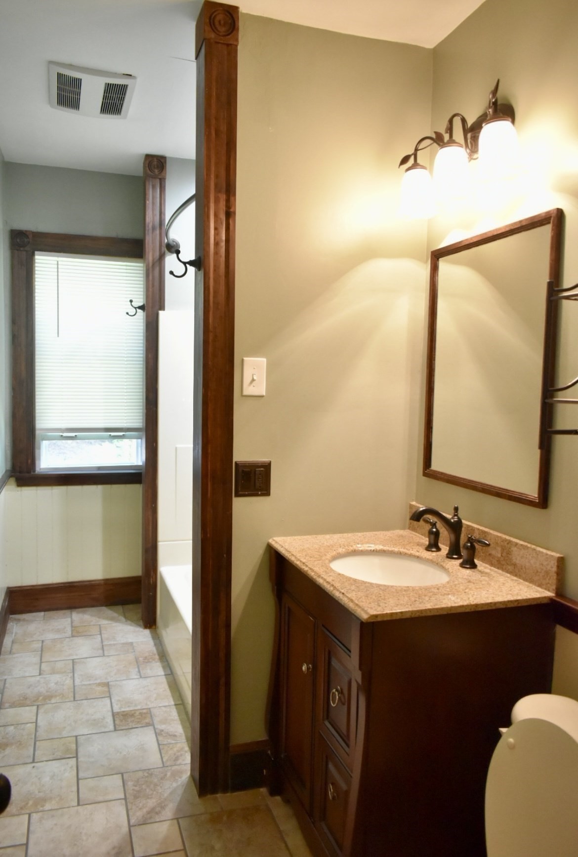 338 Blossom Street, Fitchburg, MA 01420 - Image 12