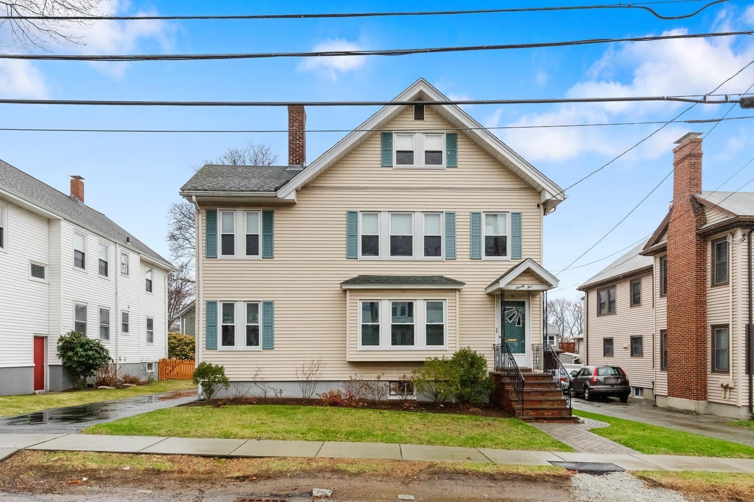 93 Poplar St, Watertown, MA 02472