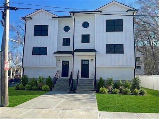 84 Arcadia, Apt 2