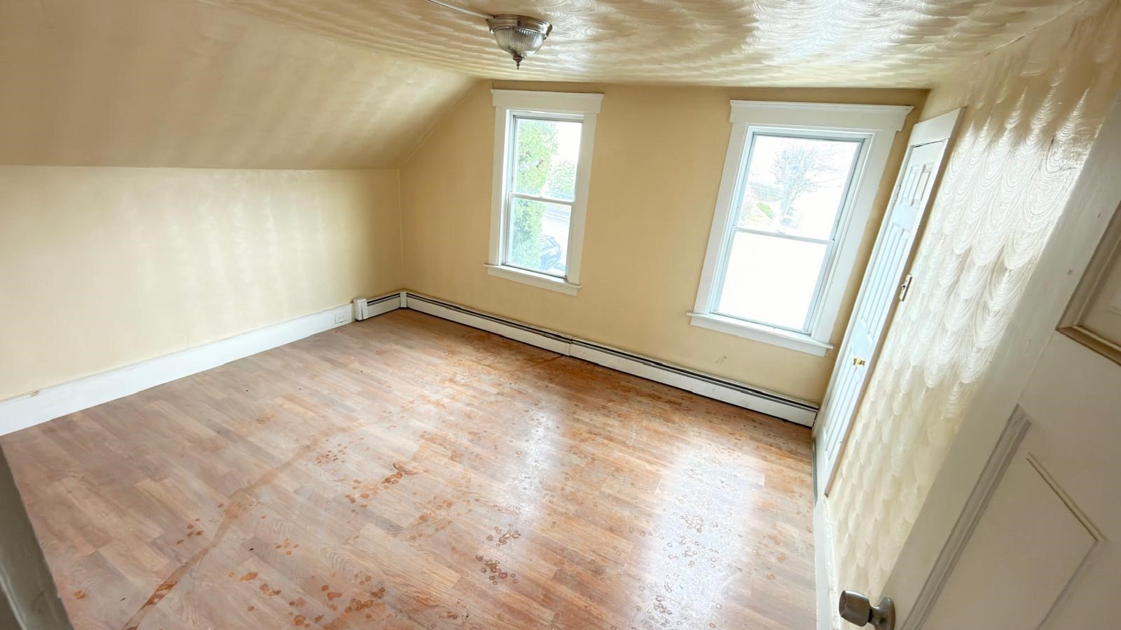 9 Barclay St, Worcester, MA 01604 - Image 14