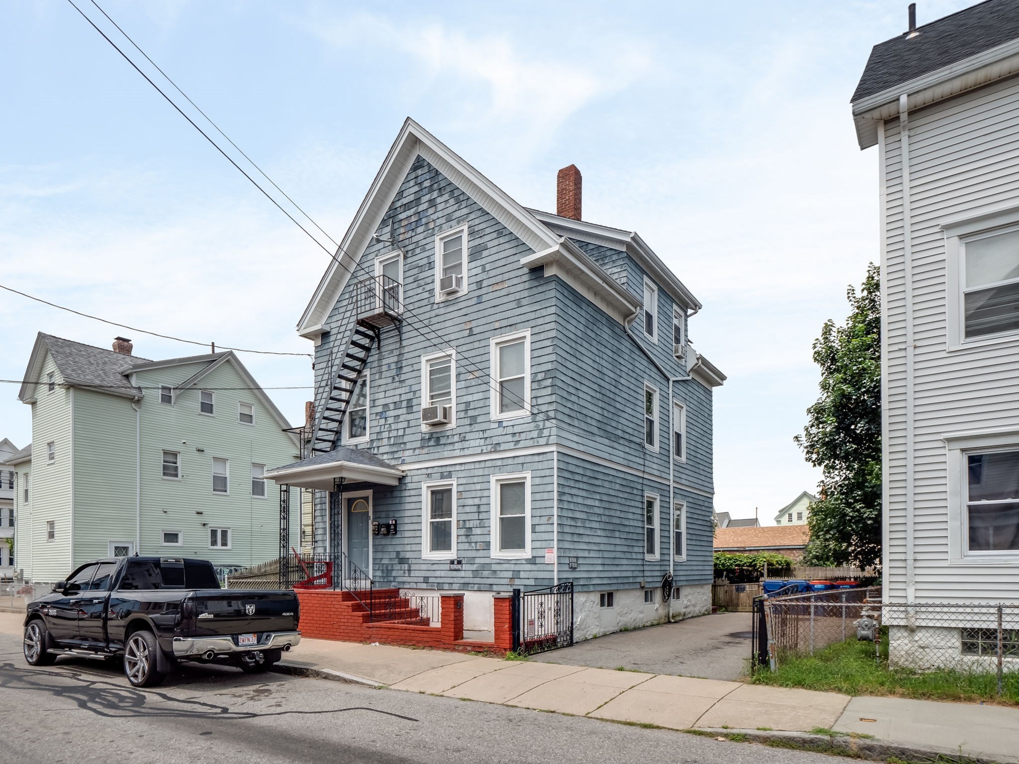 81 Thompson St., New Bedford, MA 02740