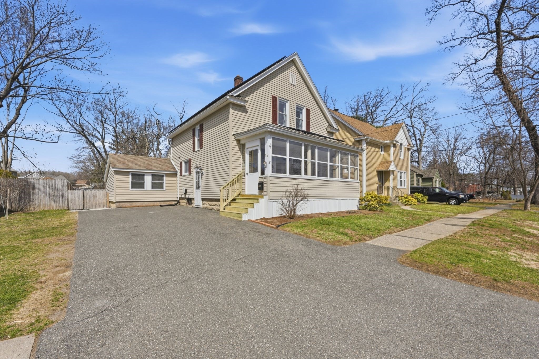 15 Granger Pl, West Springfield, MA 01089
