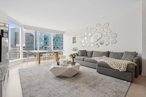 1 Franklin St, Apt 2507