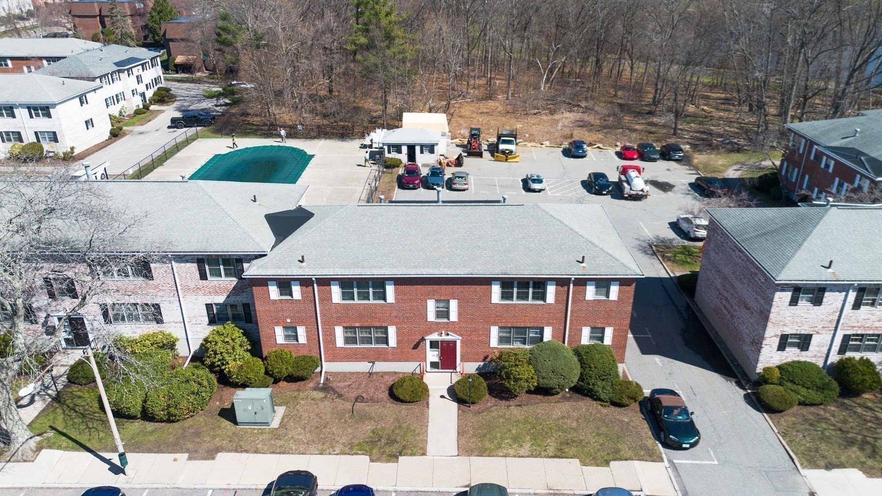 137 Lake Shore Rd Unit 4, Brighton, Boston, MA 02135