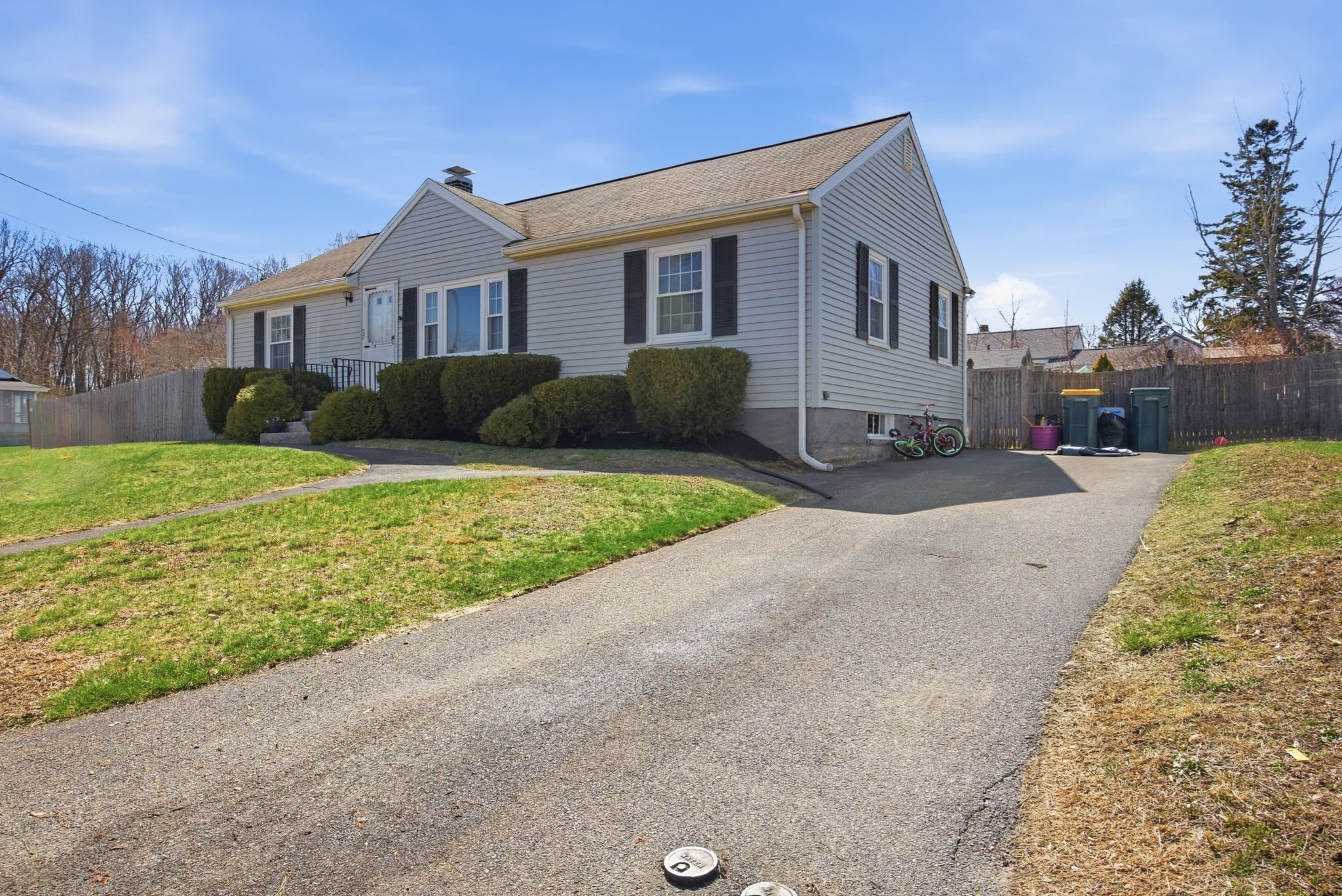 77 Clapp St, Abington, MA 02351