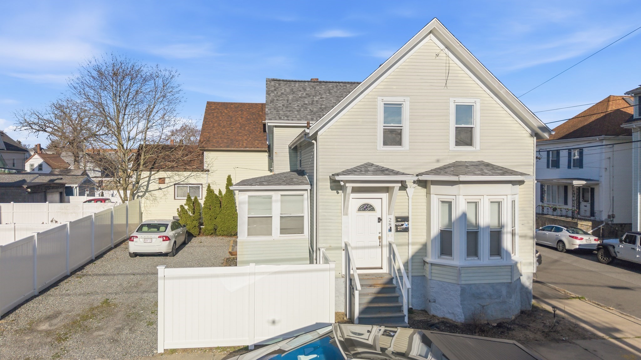 28 Borden St, New Bedford, MA 02740