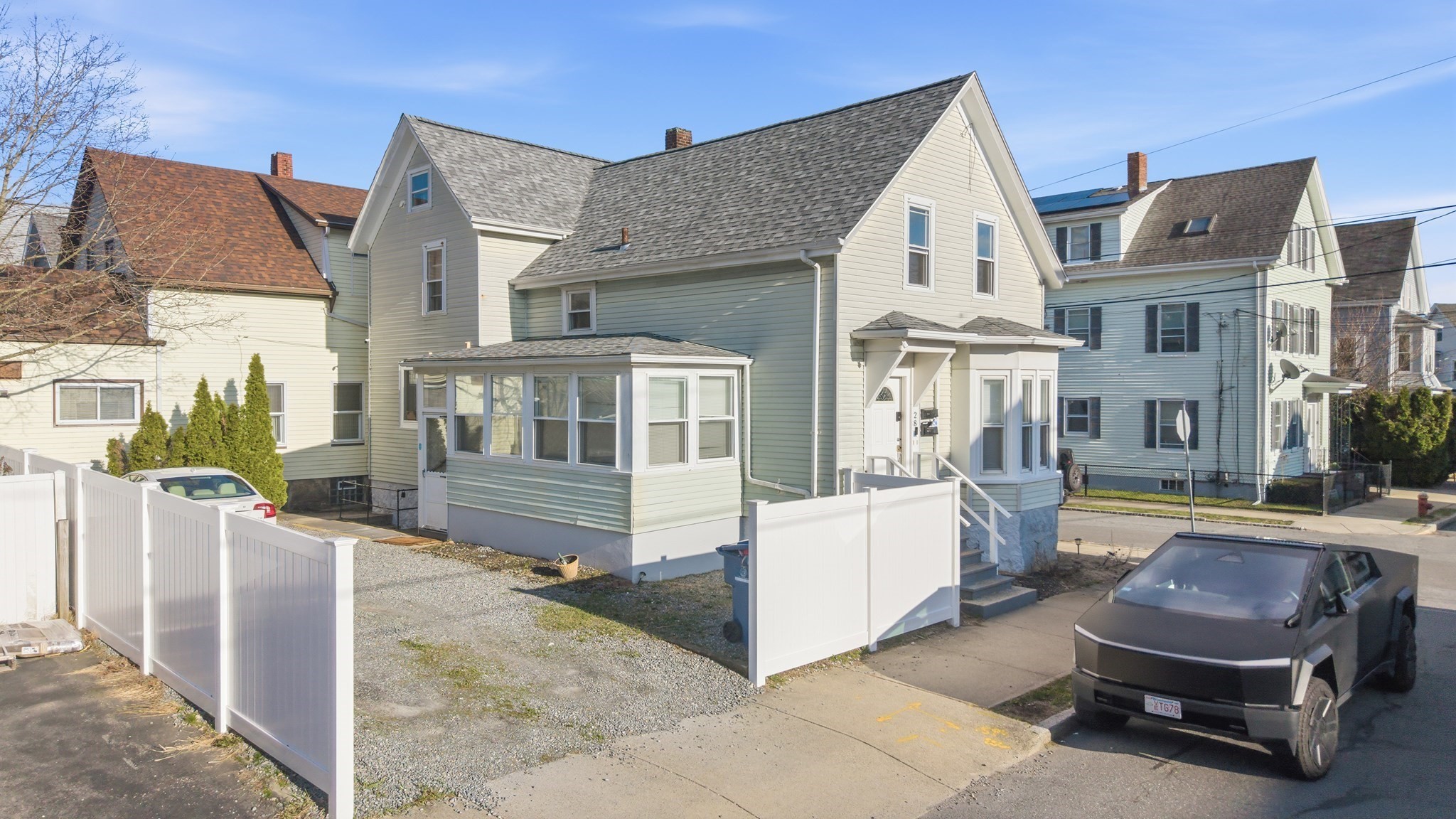 28 Borden St, New Bedford, MA 02740 - Image 2