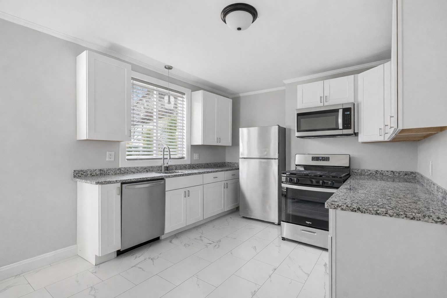 28 Borden St, New Bedford, MA 02740 - Image 10