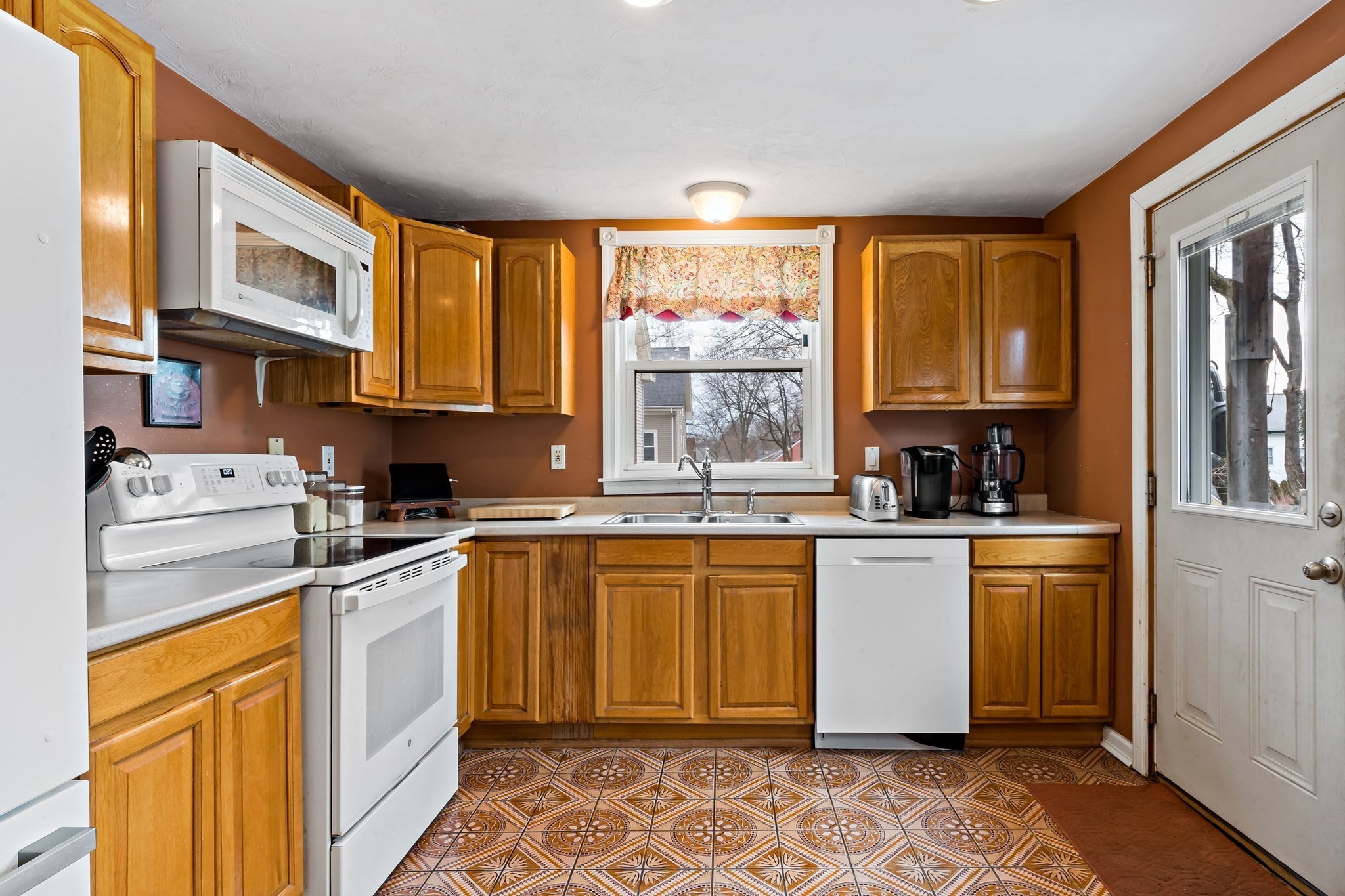 86 Division St, North Attleboro, MA 02760 - Image 5