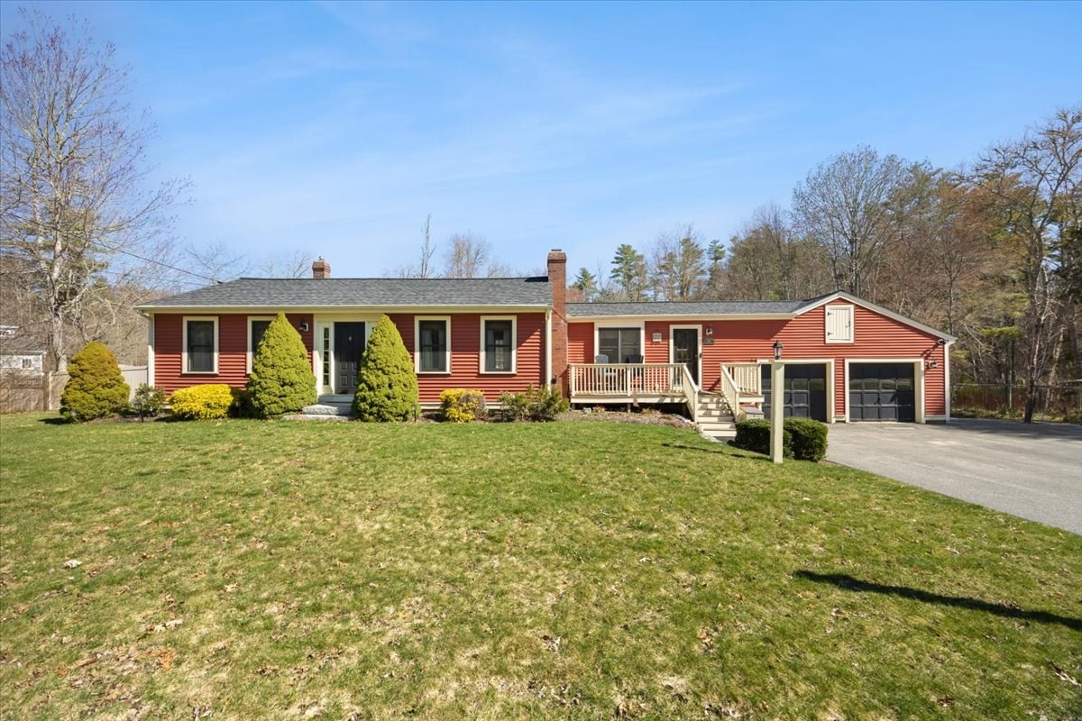 141 County Road, Plympton, MA 02367