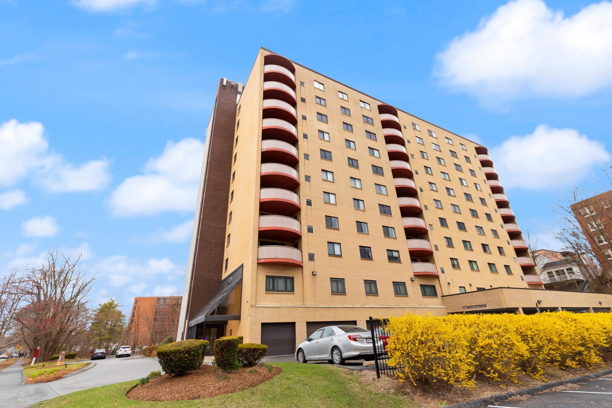 2500 Mystic Valley Parkway Unit 1004, Medford, MA 02155