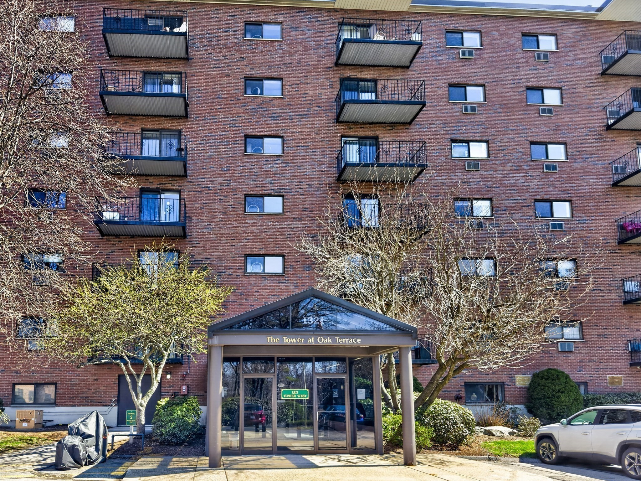 1321 Worcester Rd Unit 506, Framingham, MA 01701