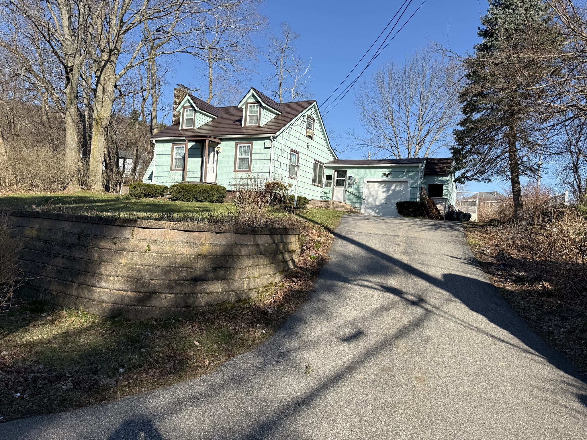 3 Ferry Rd, Haverhill, MA 01835
