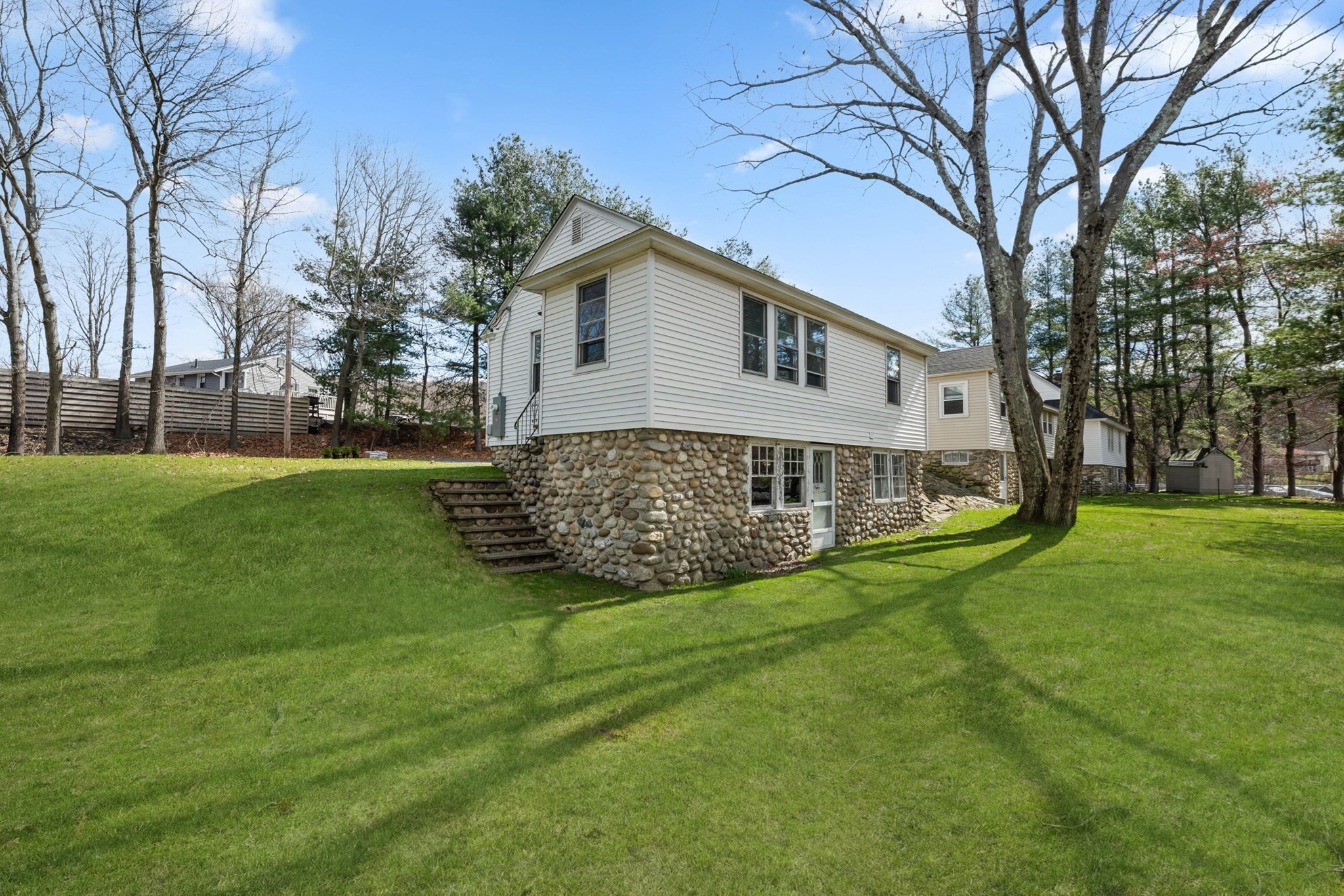 24 Shirley Ln, Shrewsbury, MA 01545