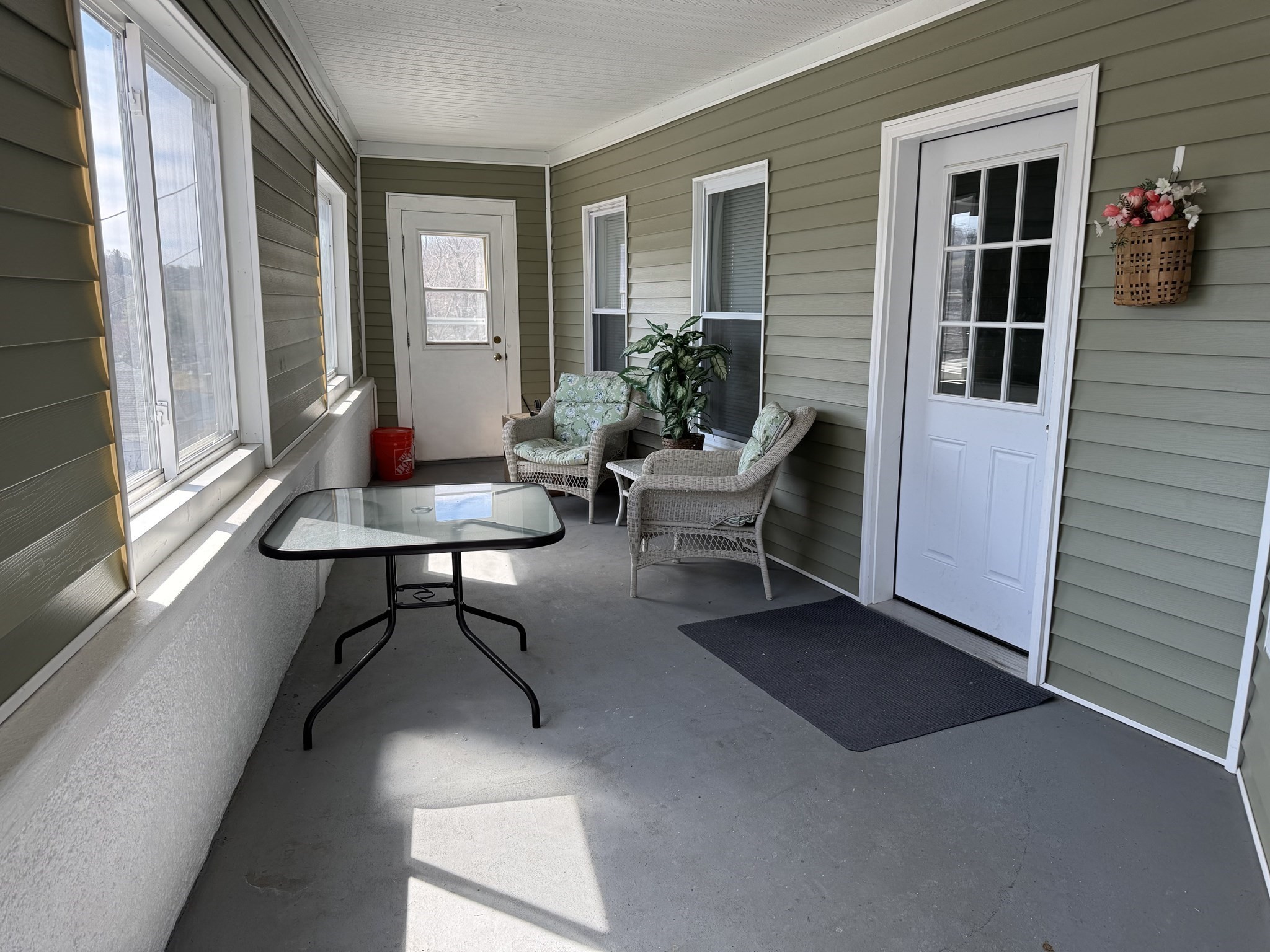 125 Grove St, Clinton, MA 01510 - Image 2