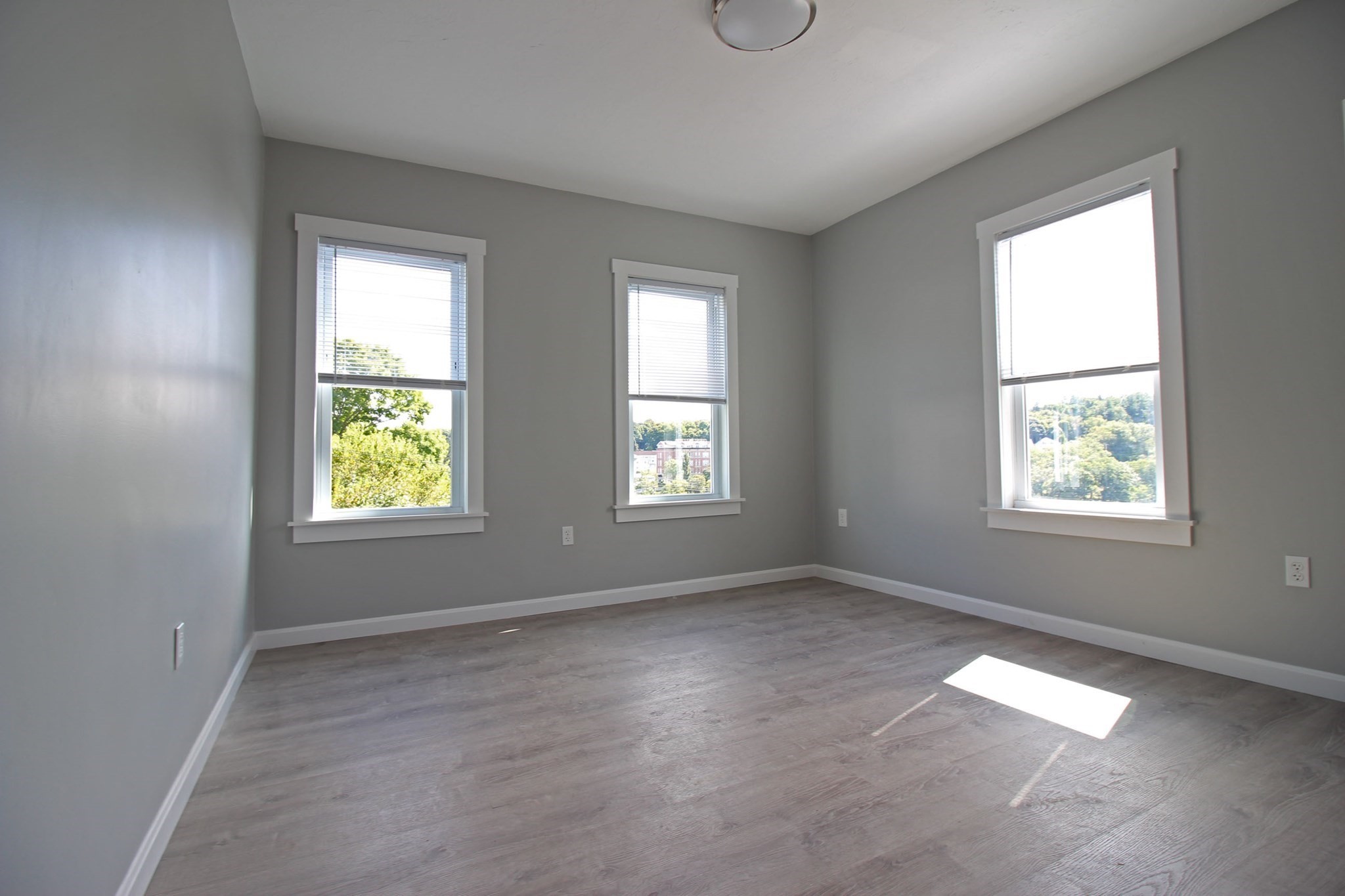 125 Grove St, Clinton, MA 01510 - Image 11