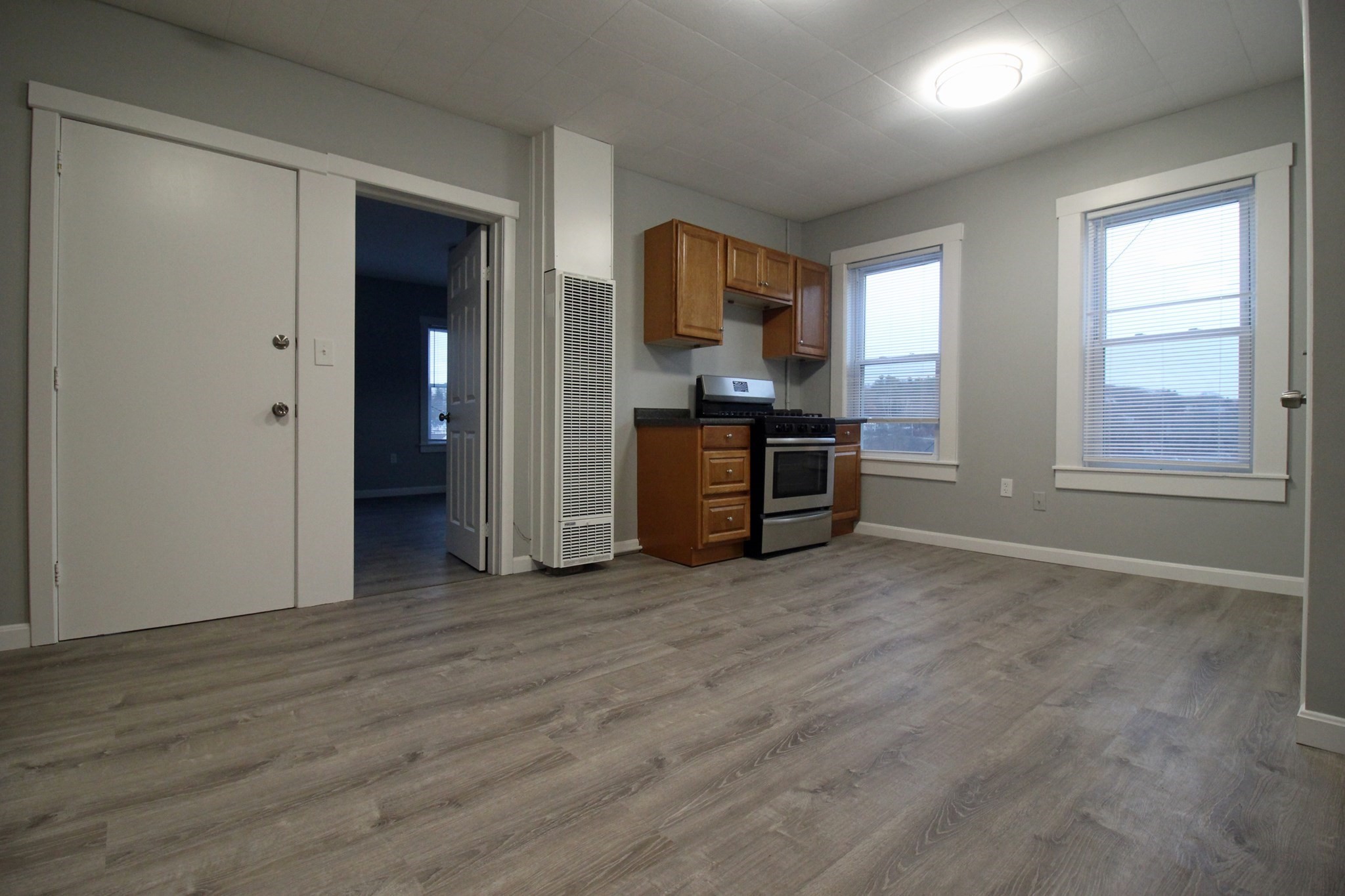 125 Grove St, Clinton, MA 01510 - Image 9