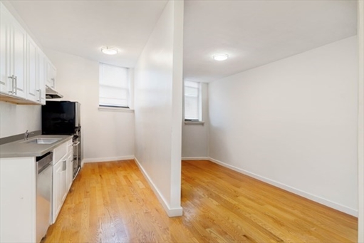 5 N Margin Street, Apt 2