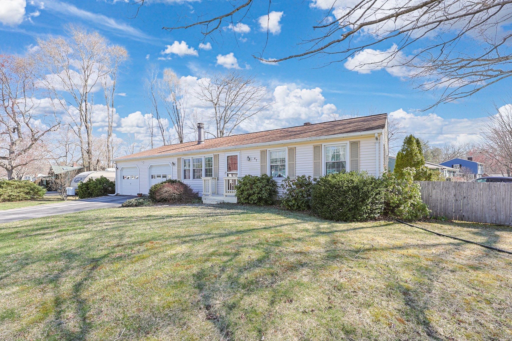 47 Sleepy Hollow Dr, Cumberland, RI 02864