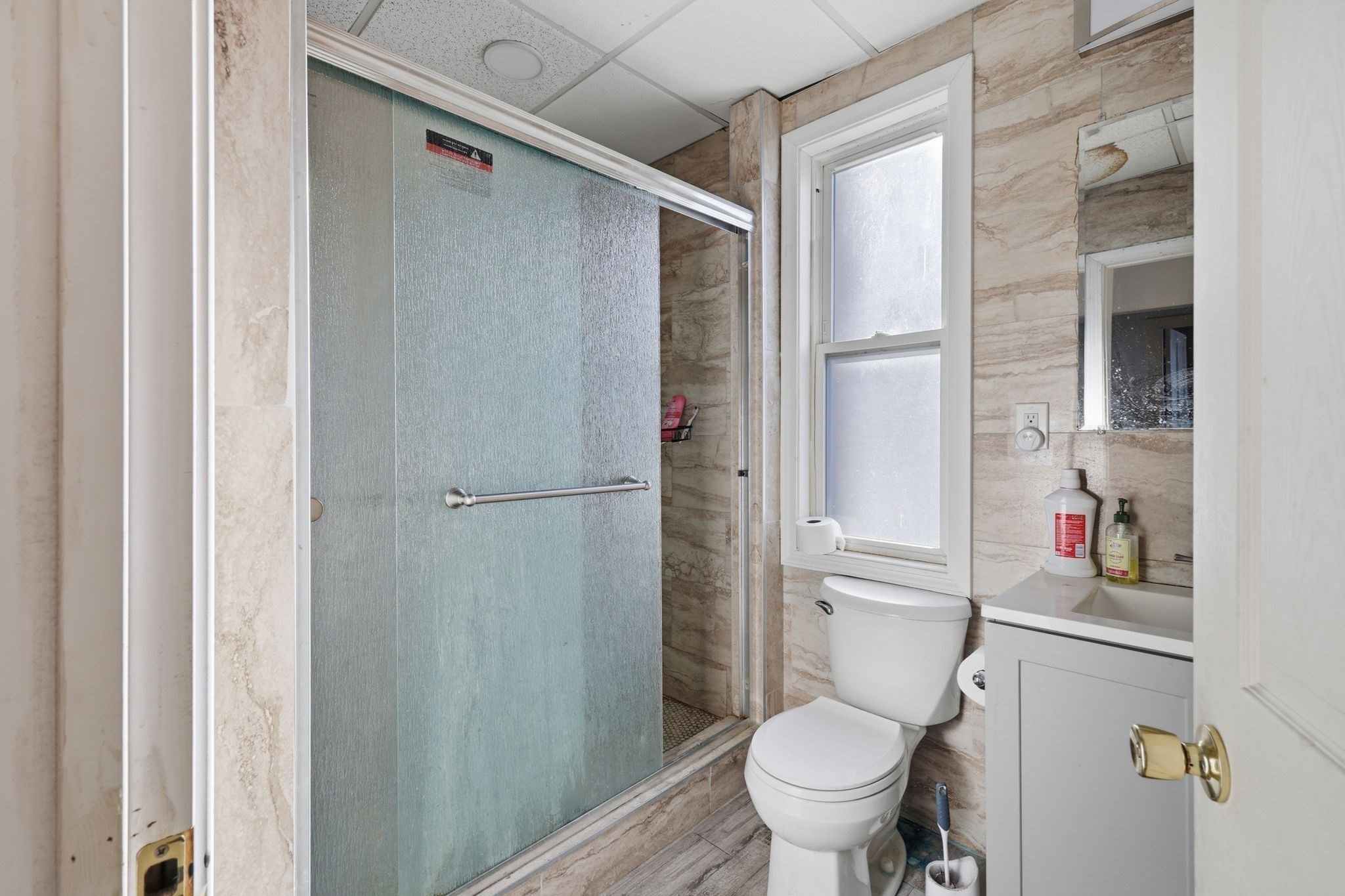8 Lowell St, Worcester, MA 01603 - Image 15