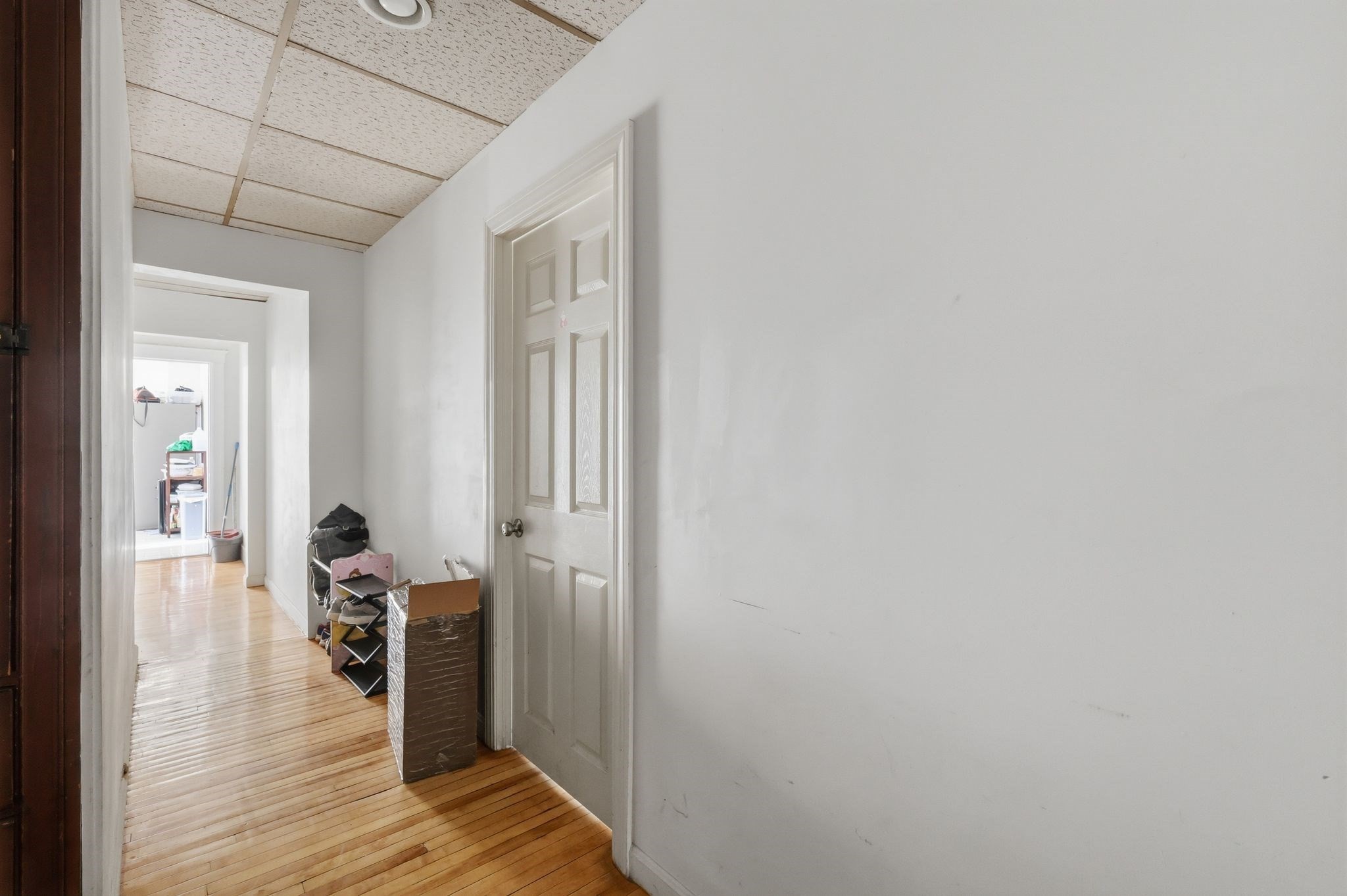 8 Lowell St, Worcester, MA 01603 - Image 18