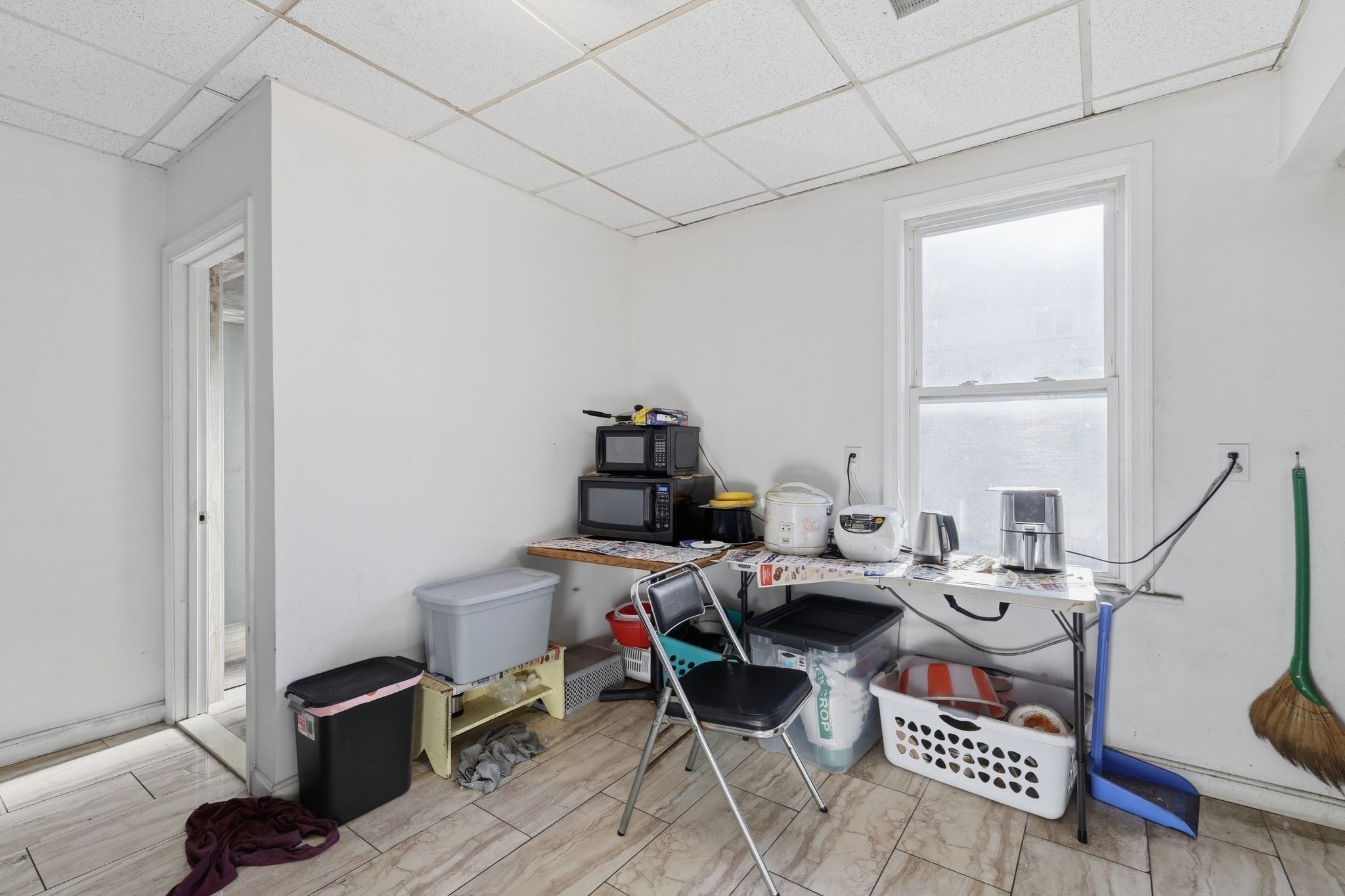 8 Lowell St, Worcester, MA 01603 - Image 20