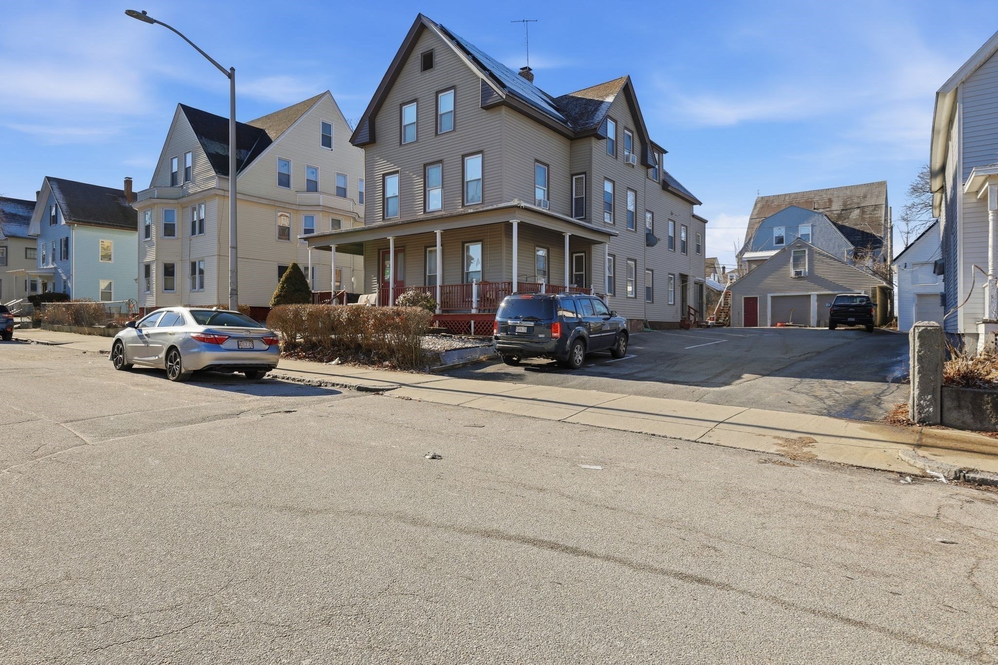 8 Lowell St, Worcester, MA 01603 - Image 28