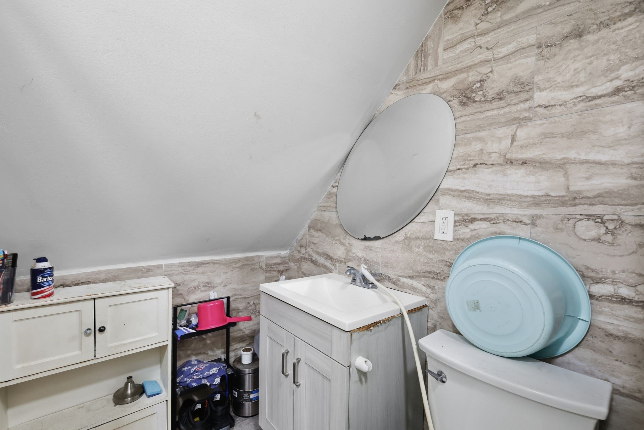 8 Lowell St, Worcester, MA 01603 - Image 36