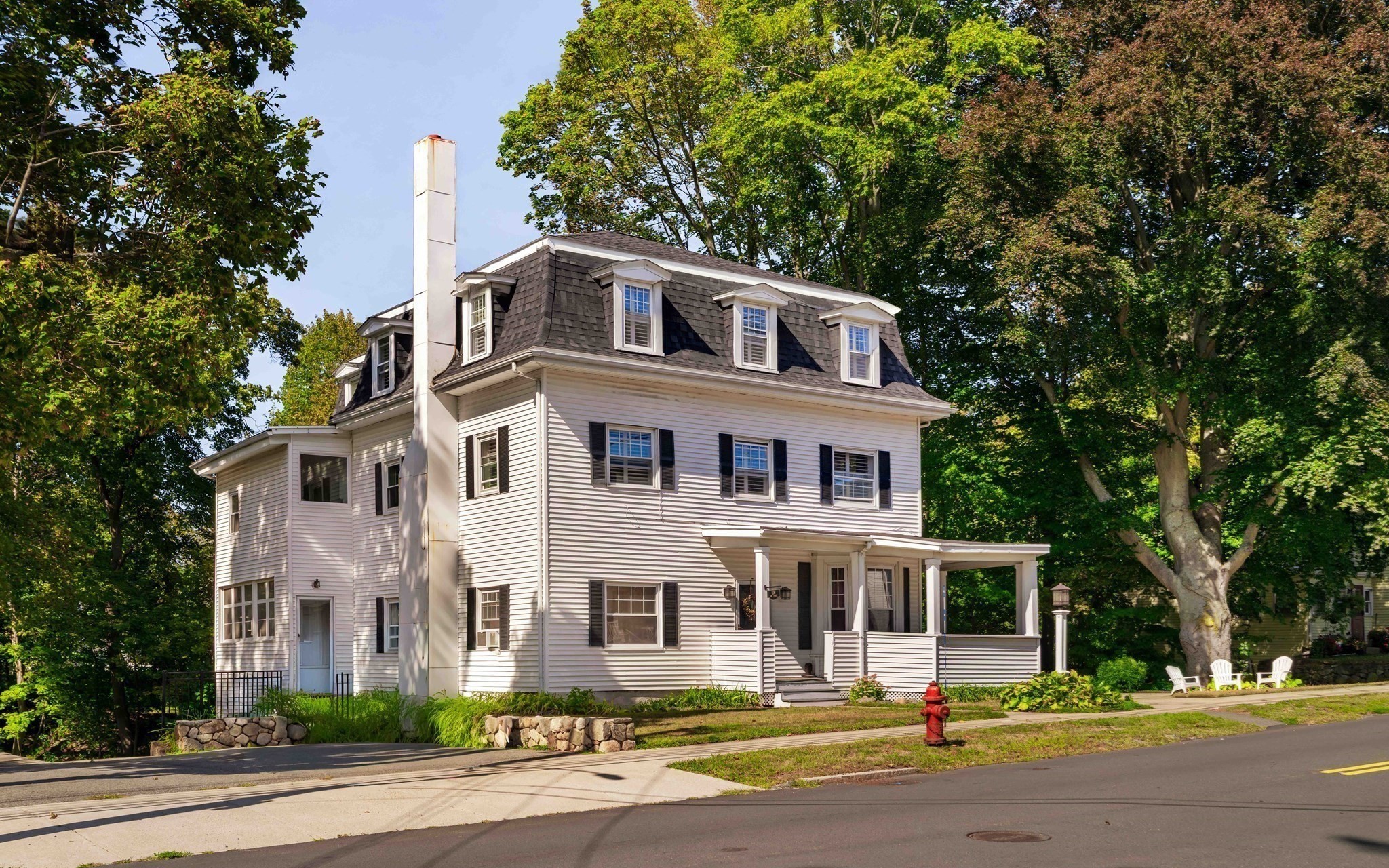 106 Elm St, Stoneham, MA 02180