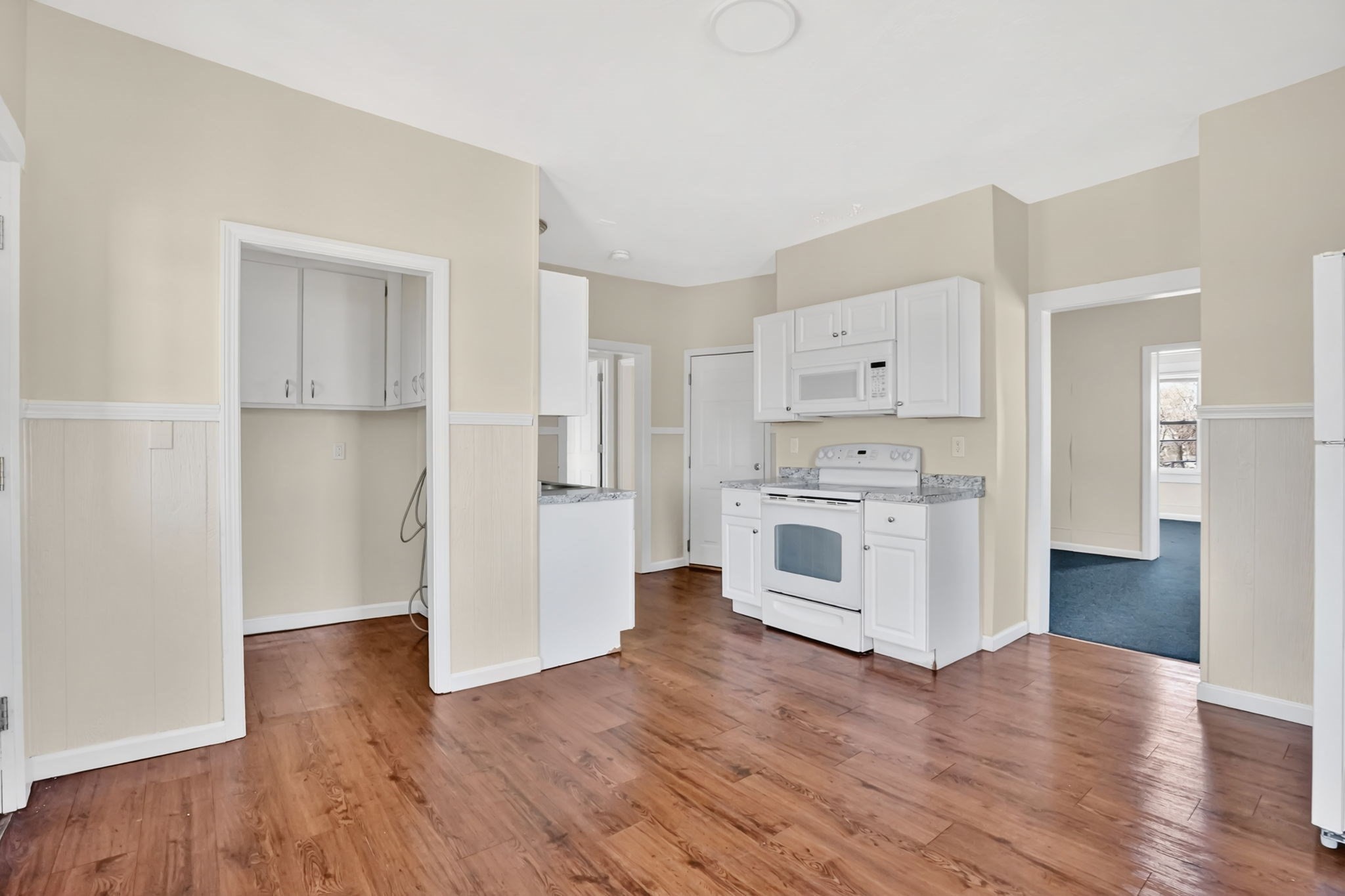 748 Grattan Street, Chicopee, MA 01013 - Image 2