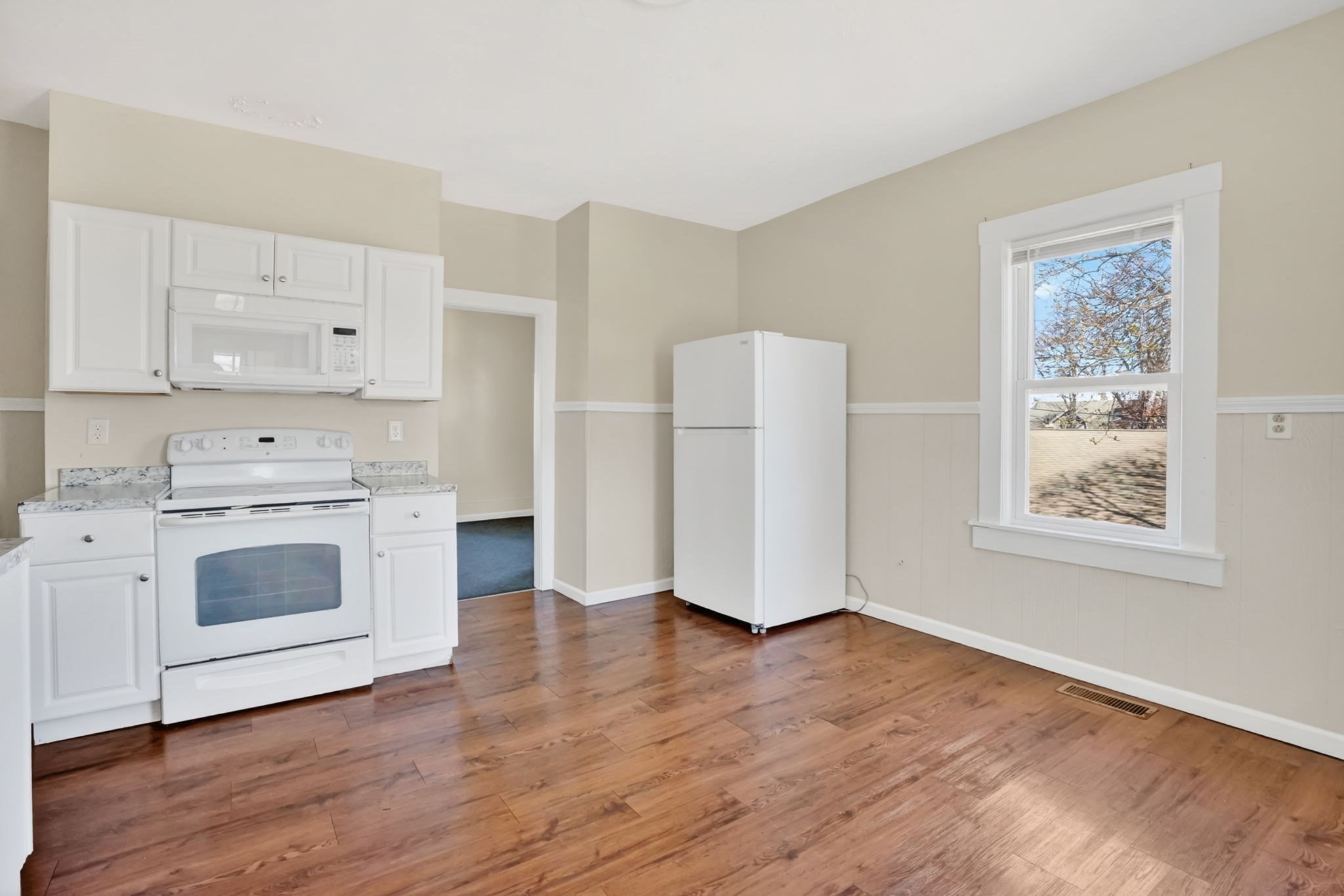 748 Grattan Street, Chicopee, MA 01013 - Image 3