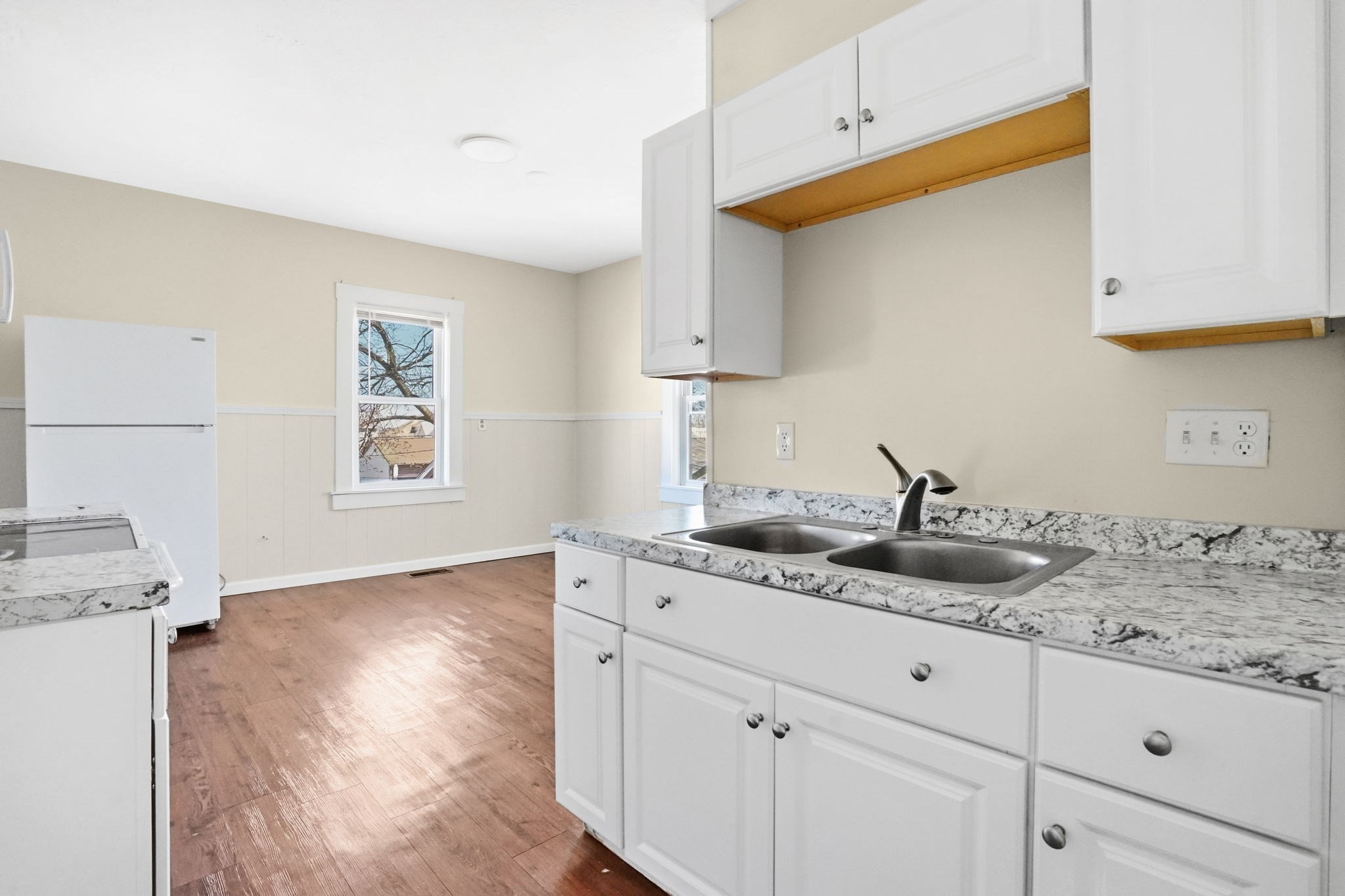 748 Grattan Street, Chicopee, MA 01013 - Image 8
