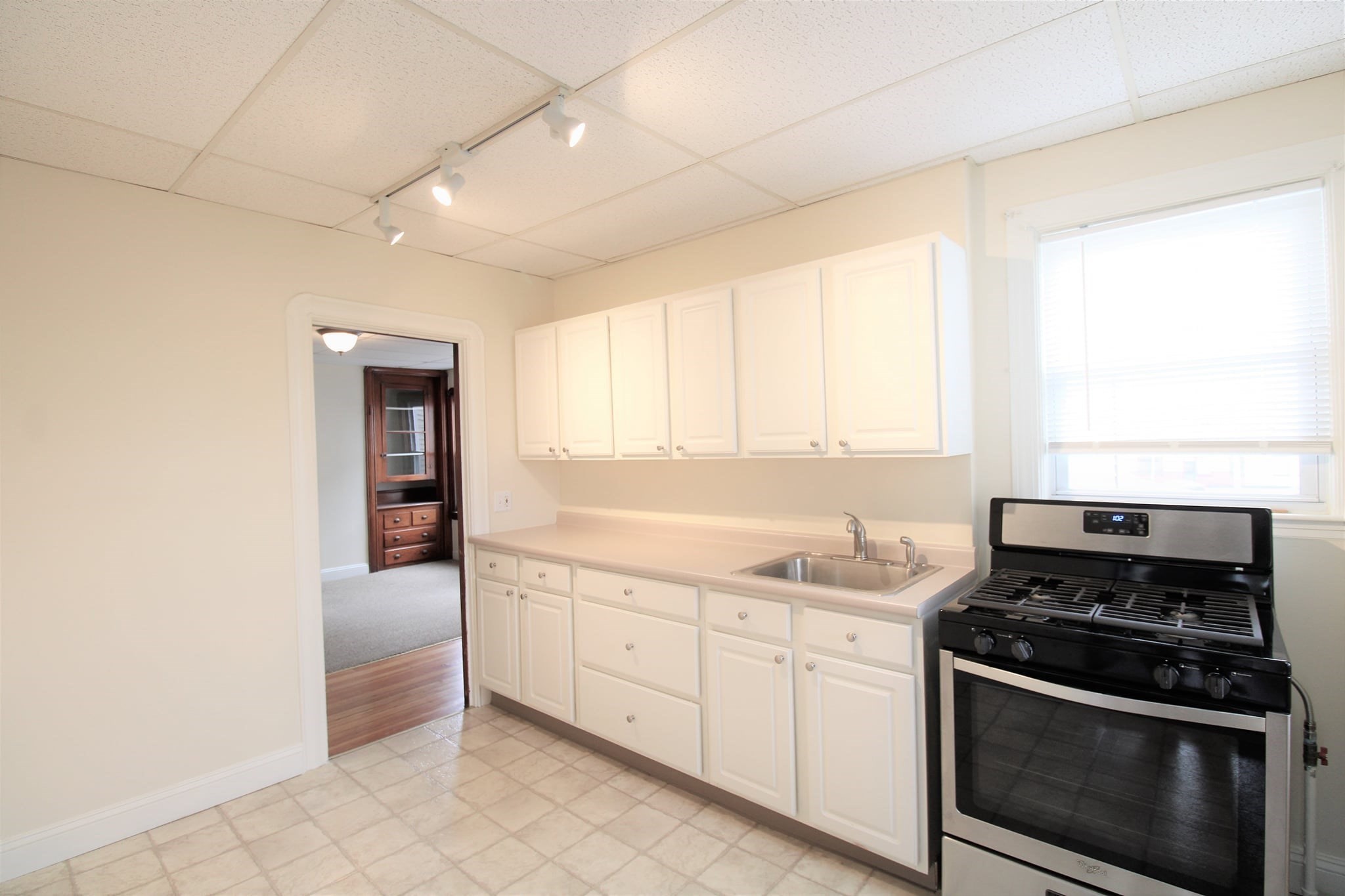 1146 Slade St, Fall River, MA 02724 - Image 21