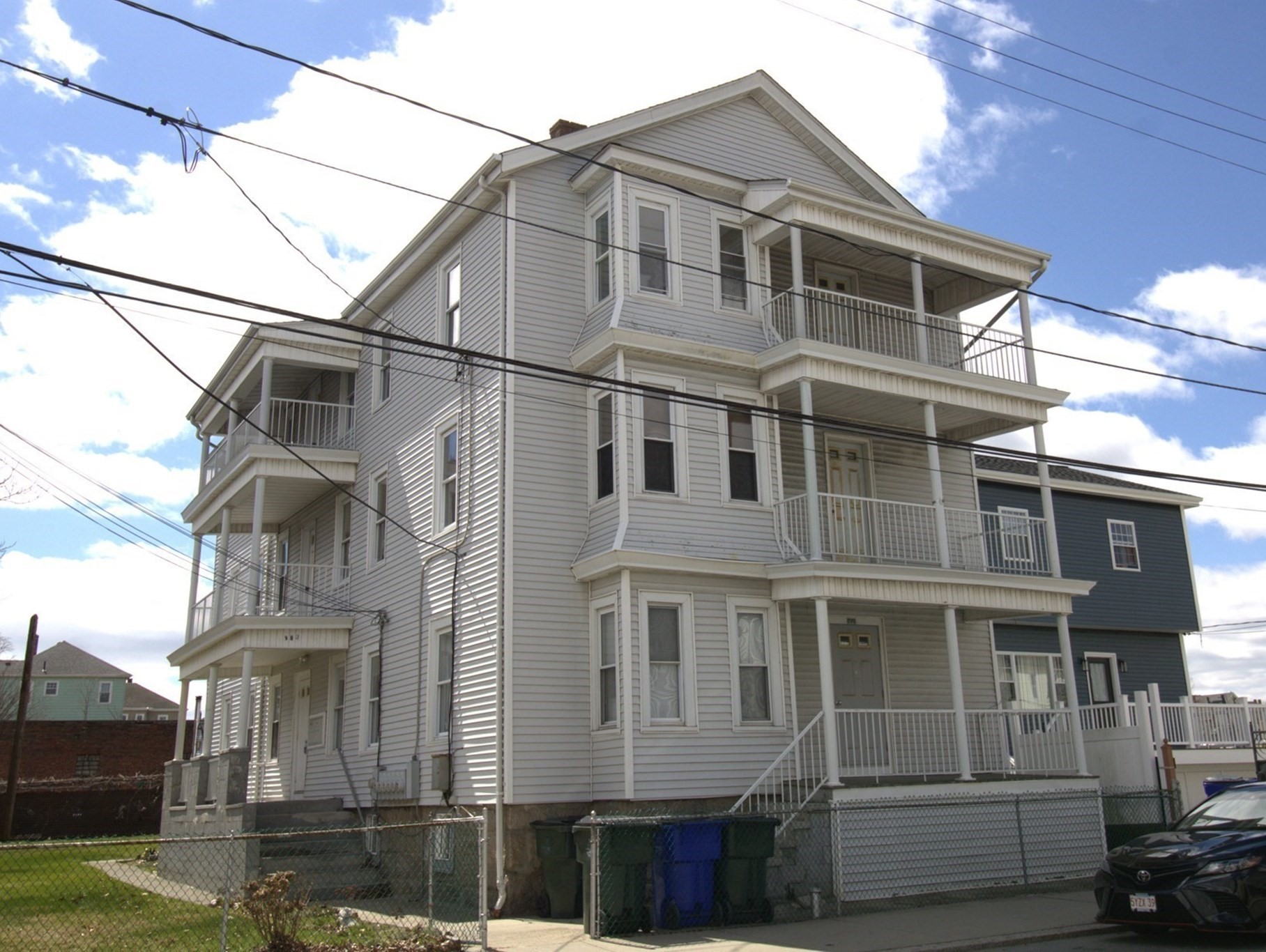 771 Globe St, Fall River, MA 02724