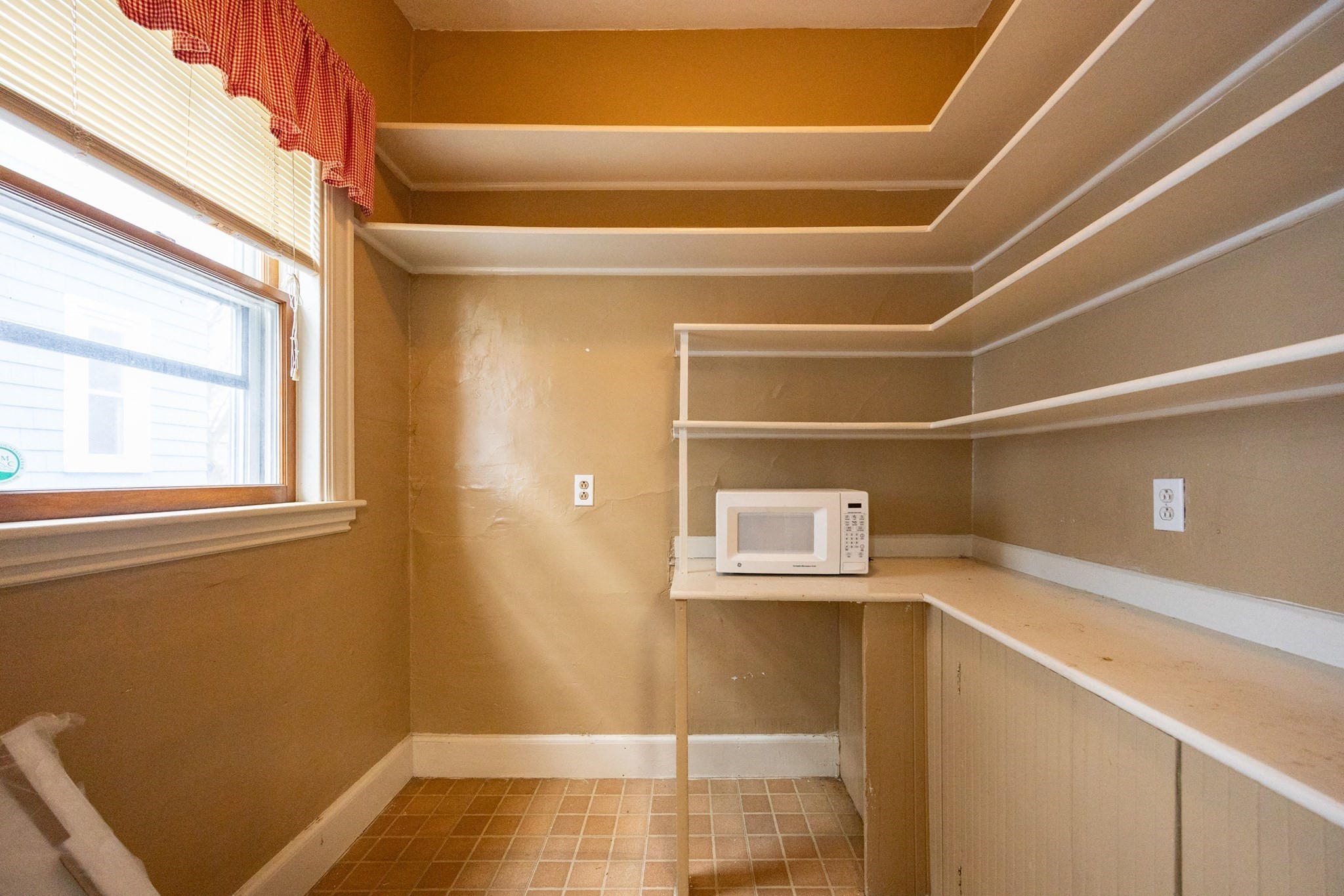 13 Tufts St, Malden, MA 02148 - Image 19