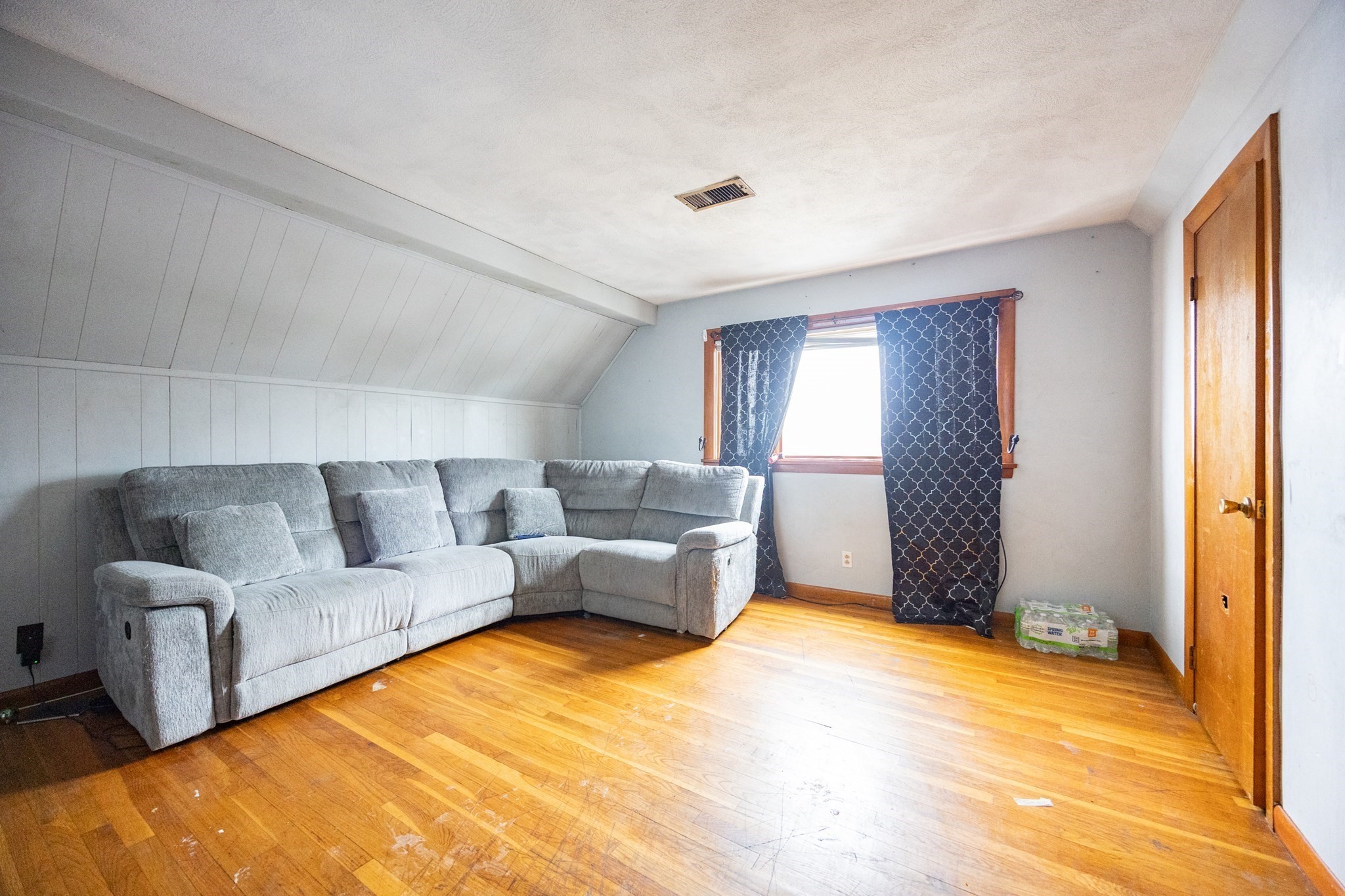 13 Tufts St, Malden, MA 02148 - Image 32