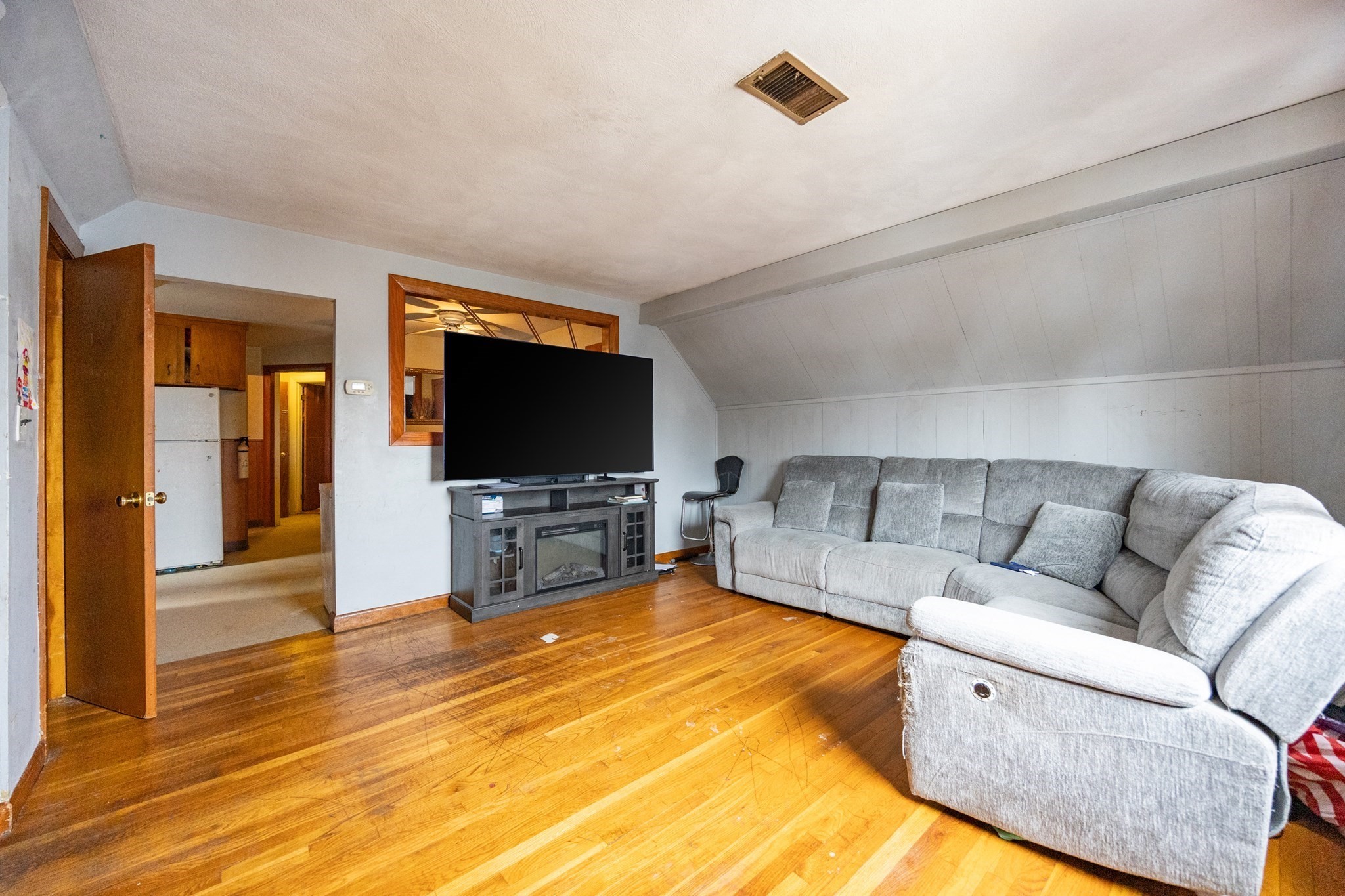 13 Tufts St, Malden, MA 02148 - Image 33