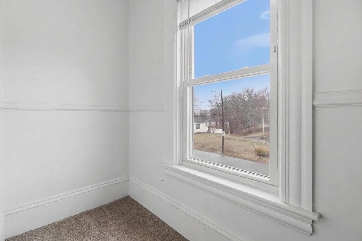 8 Highland Street, Clinton, MA 01510 - Image 27