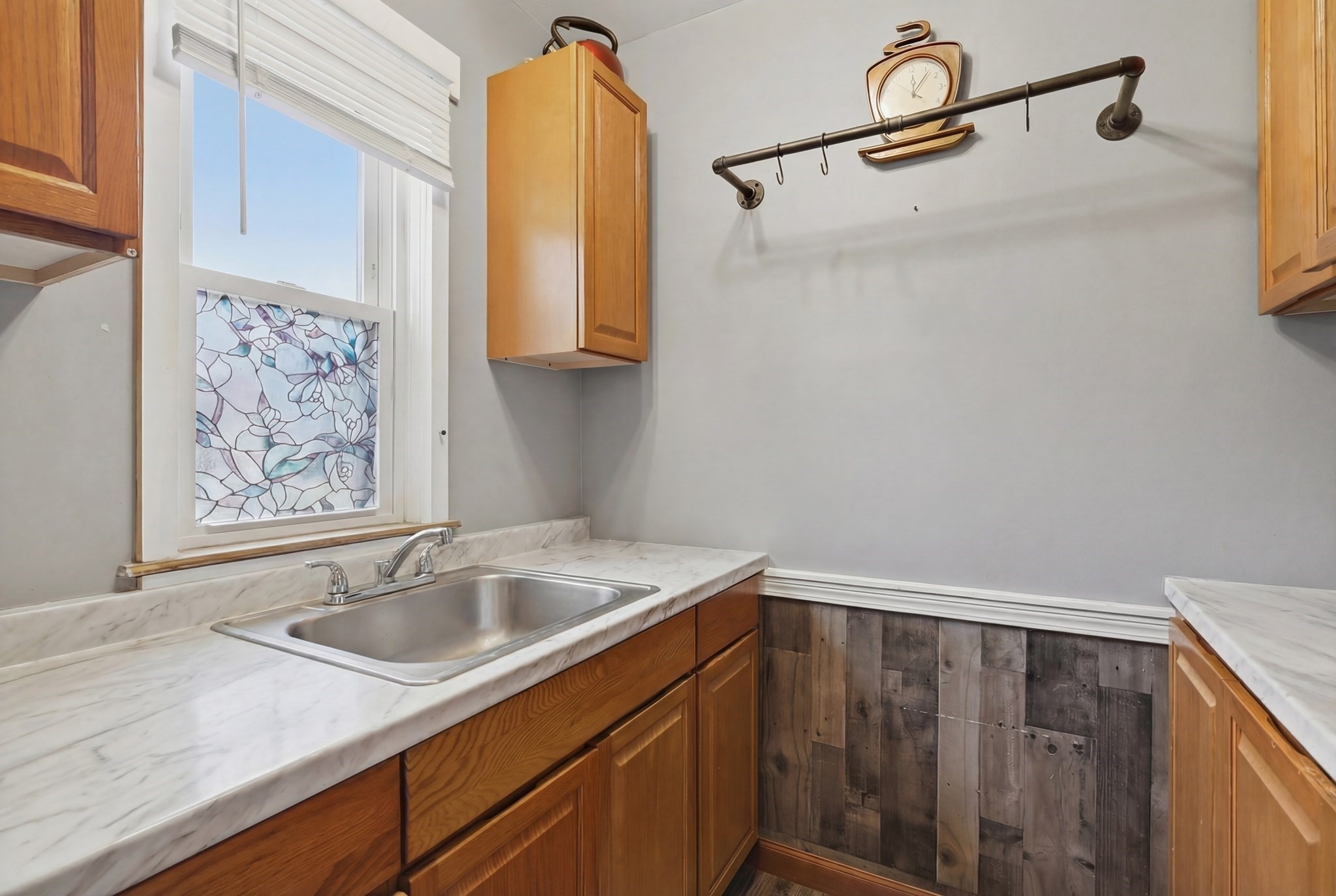 8 Highland Street, Clinton, MA 01510 - Image 10